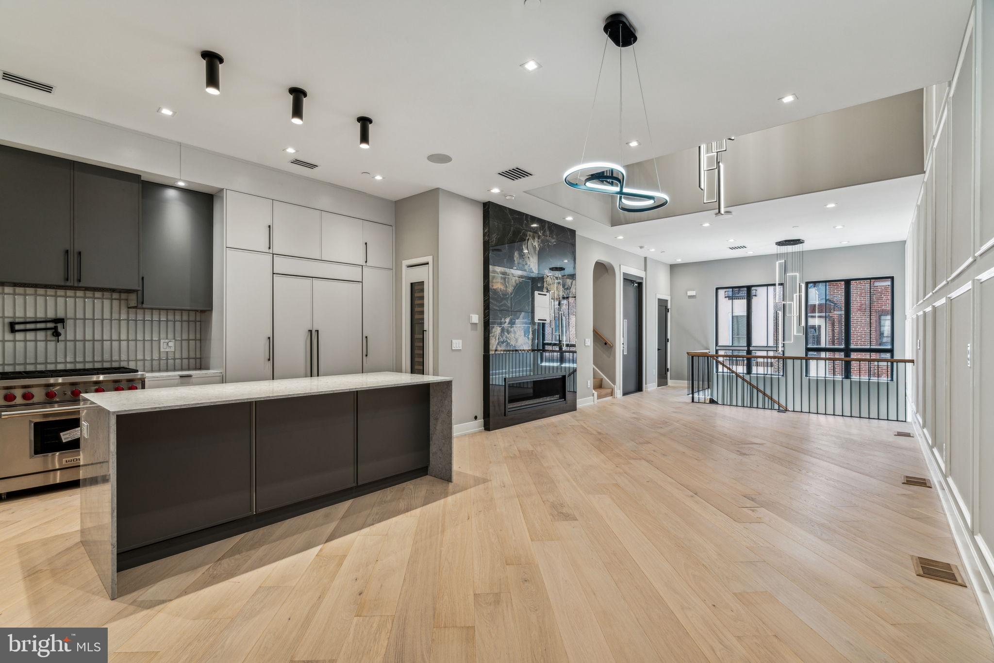 RITTENHOUSE SQUARE - Residential