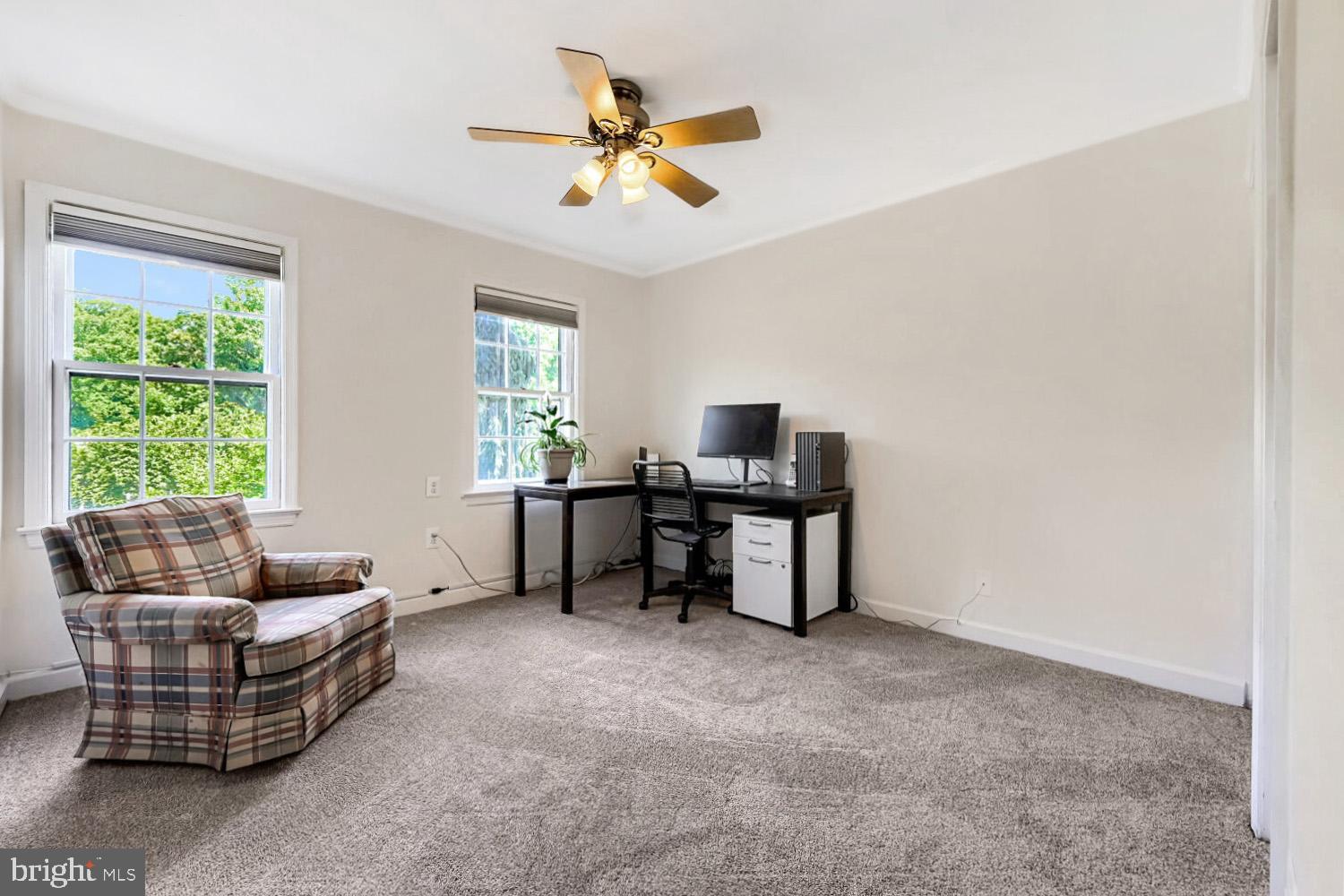 REDLAND STATION - Residential