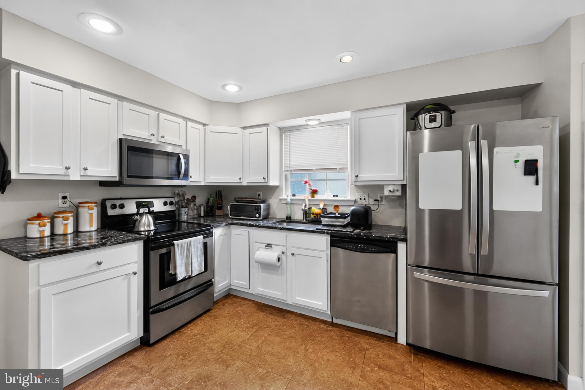PIERMONT WOODS - Residential