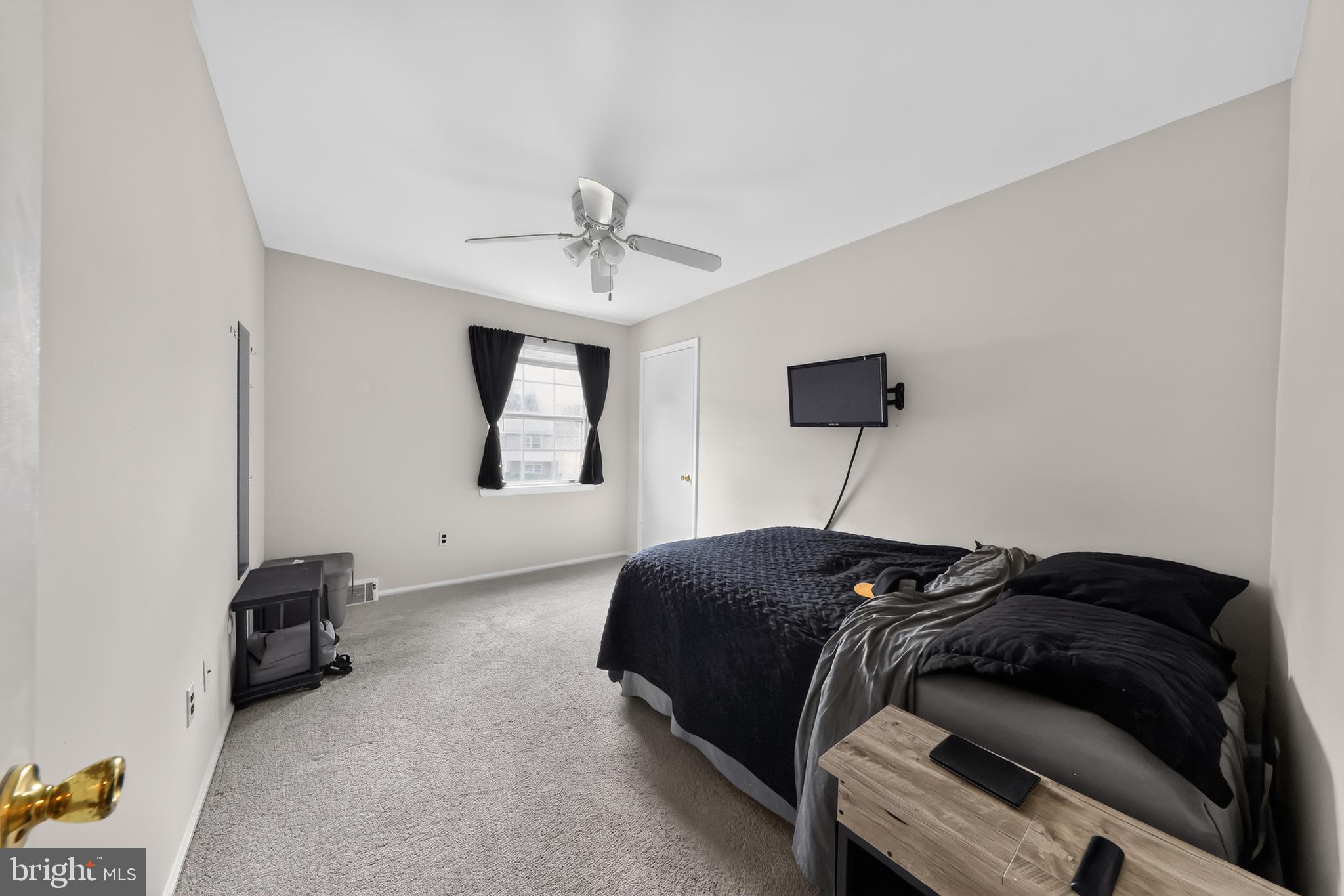 PIERMONT WOODS - Residential