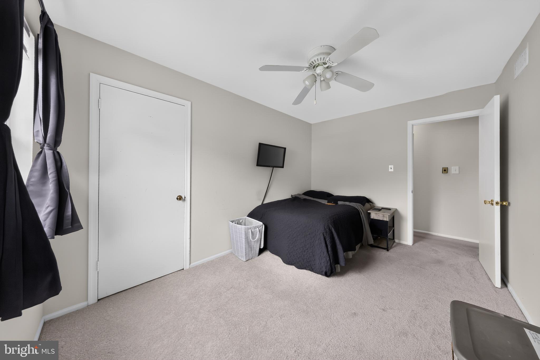 PIERMONT WOODS - Residential