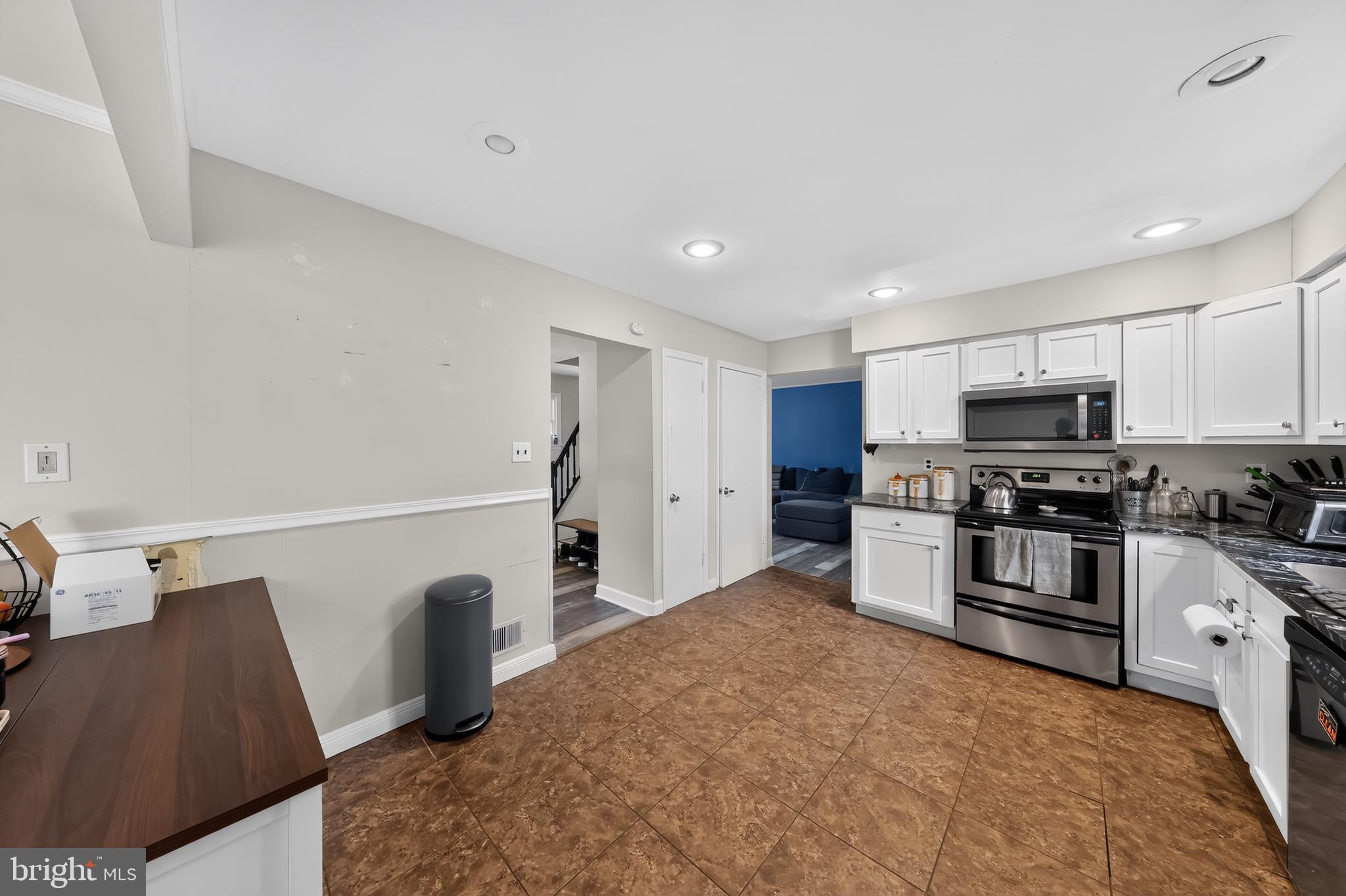 PIERMONT WOODS - Residential