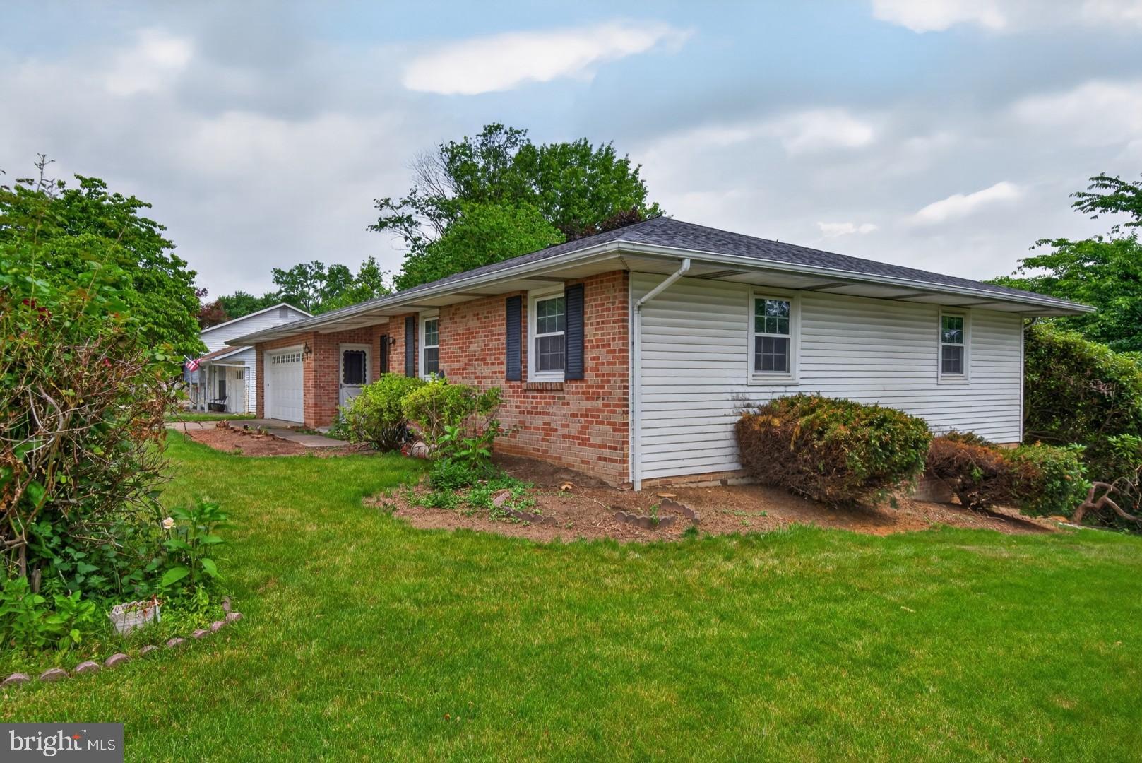 INDIAN CREEK - Residential