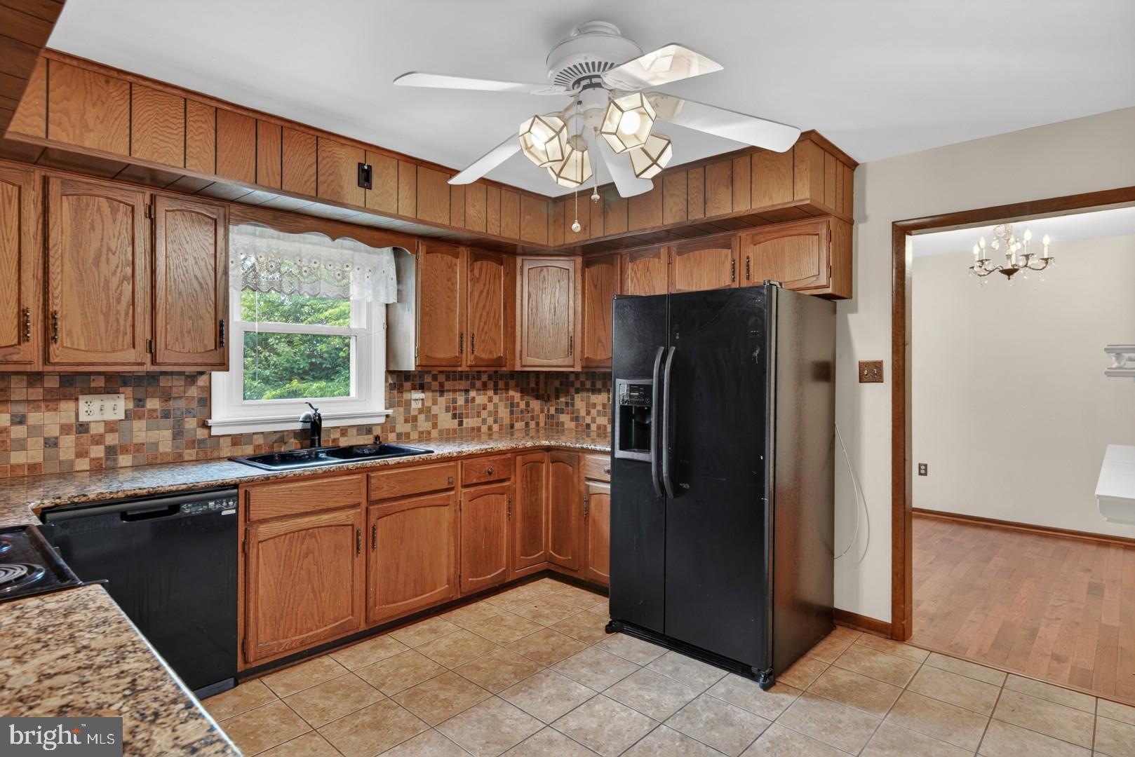 INDIAN CREEK - Residential