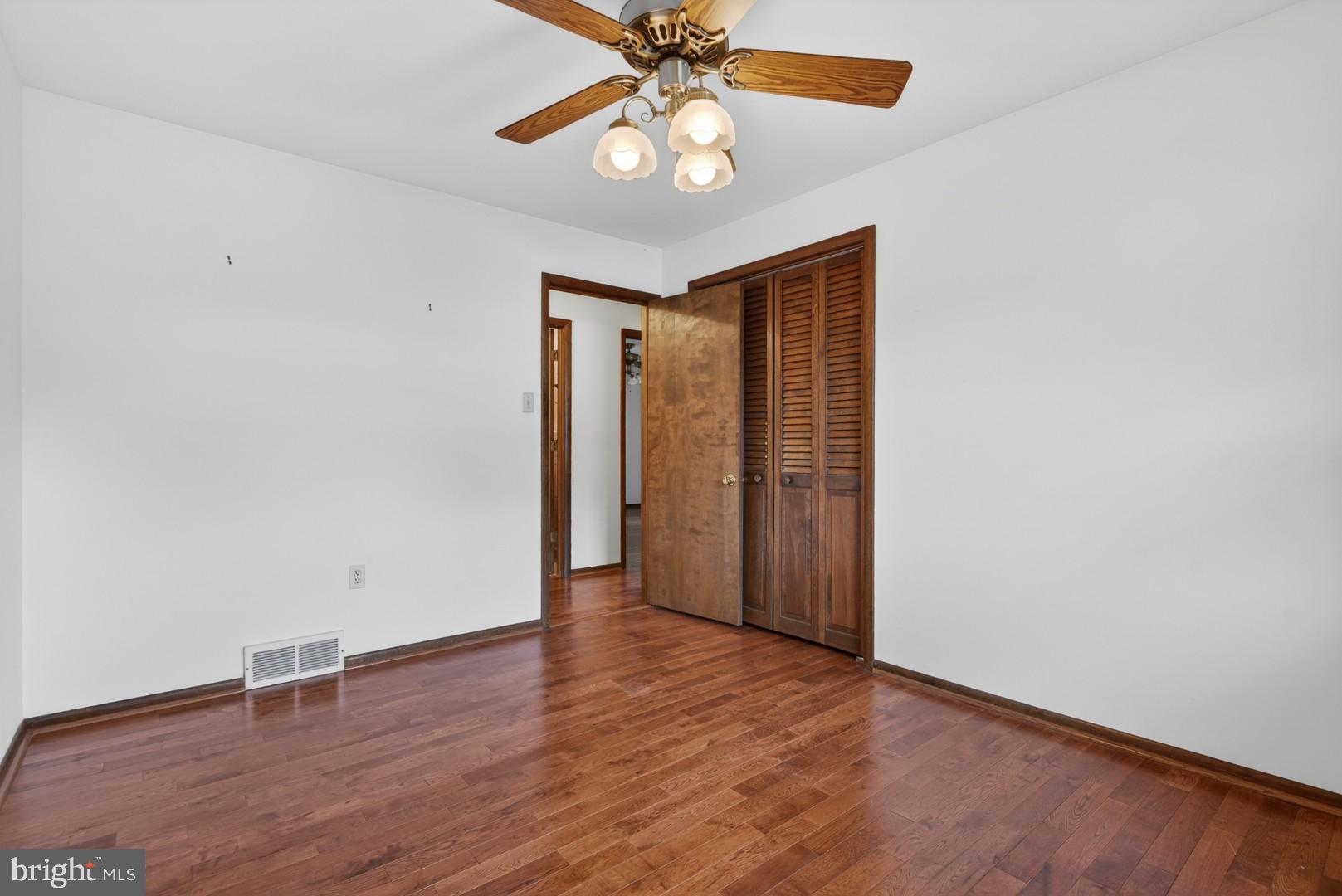 INDIAN CREEK - Residential