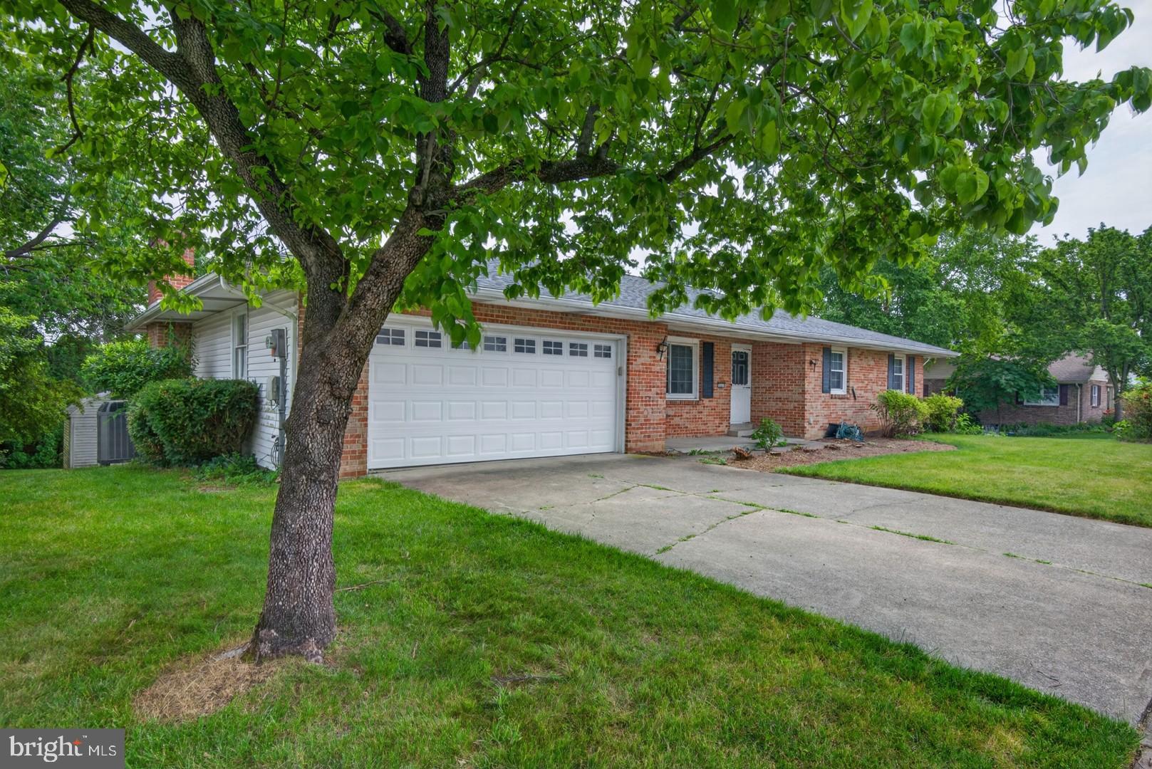 INDIAN CREEK - Residential
