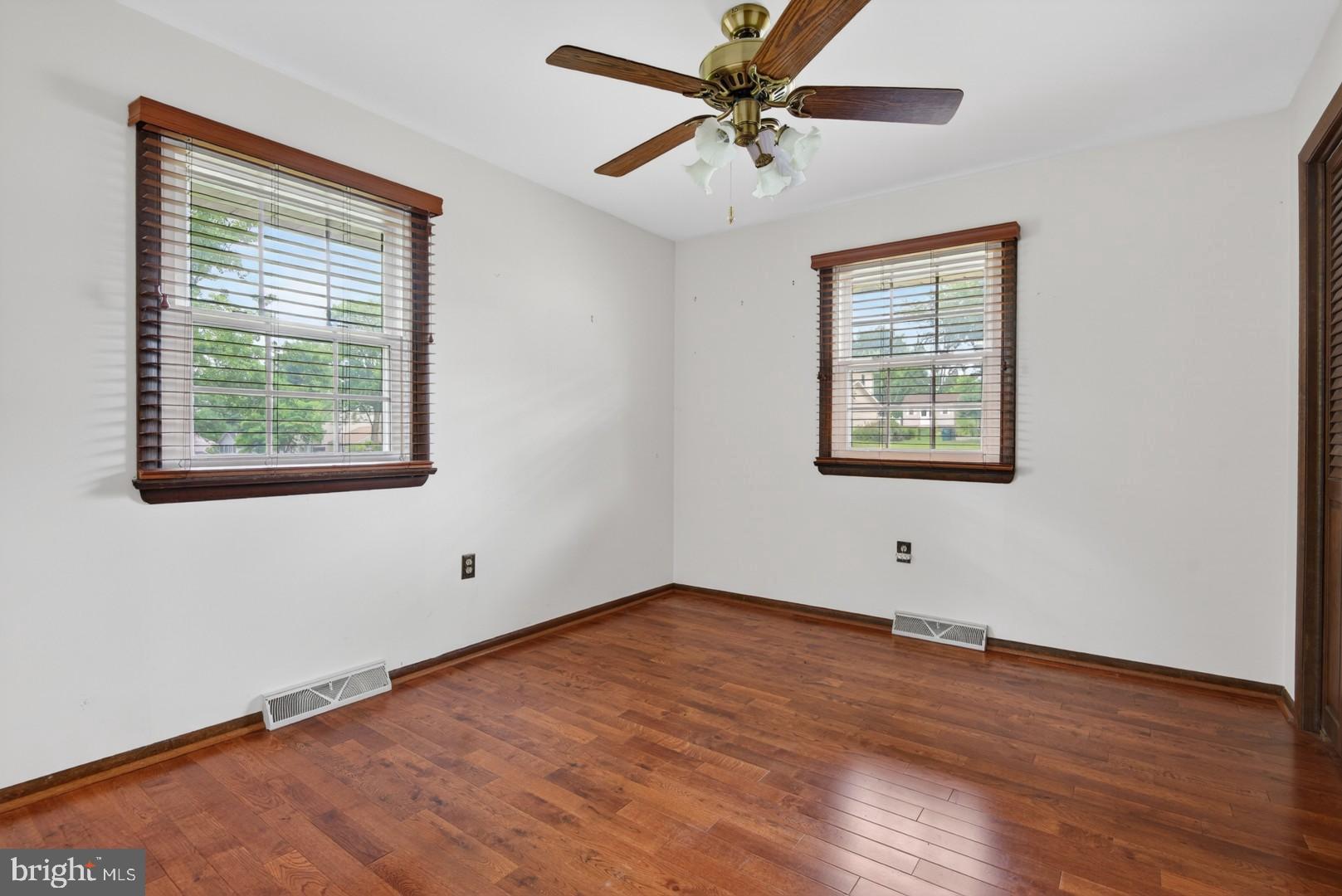 INDIAN CREEK - Residential