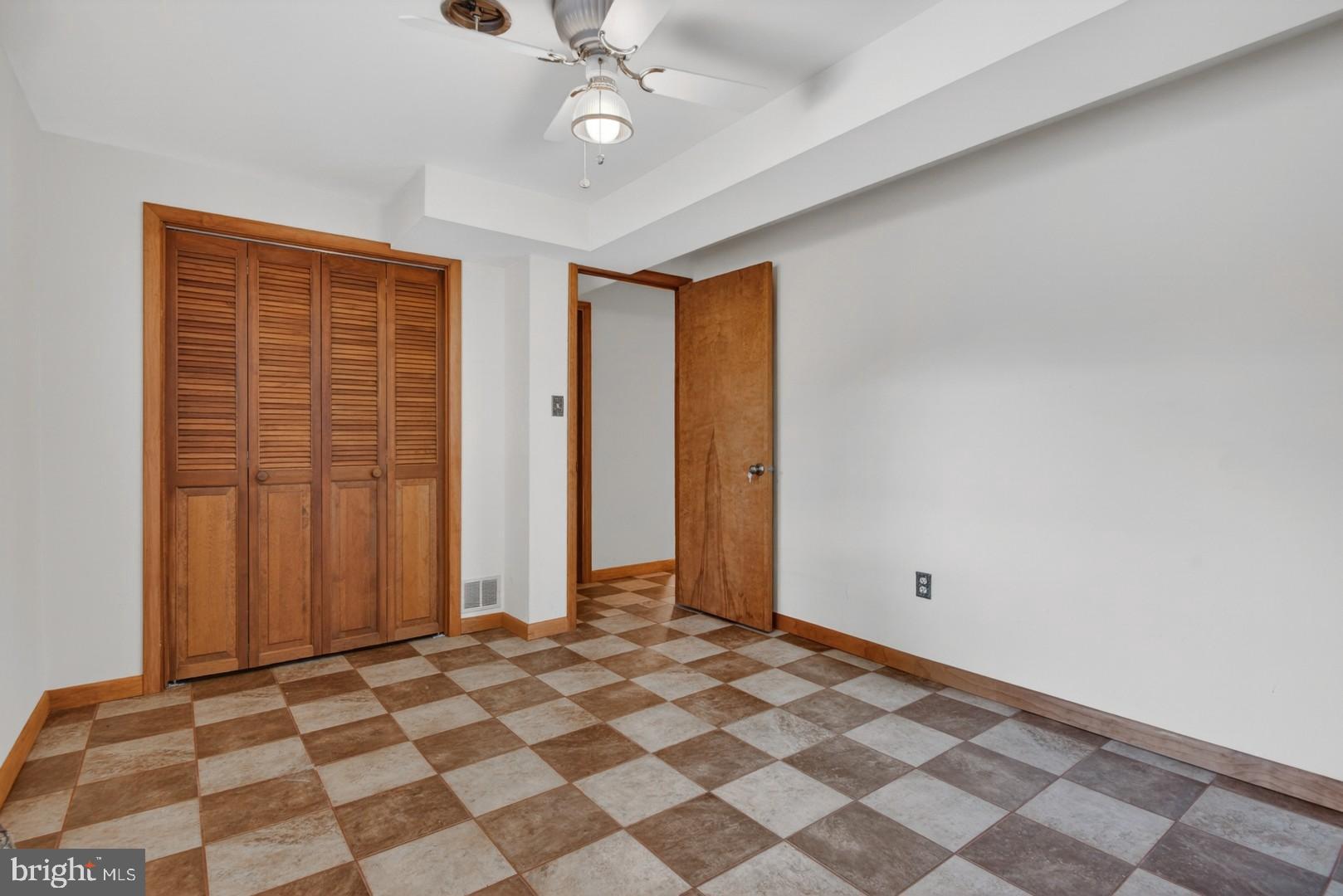 INDIAN CREEK - Residential