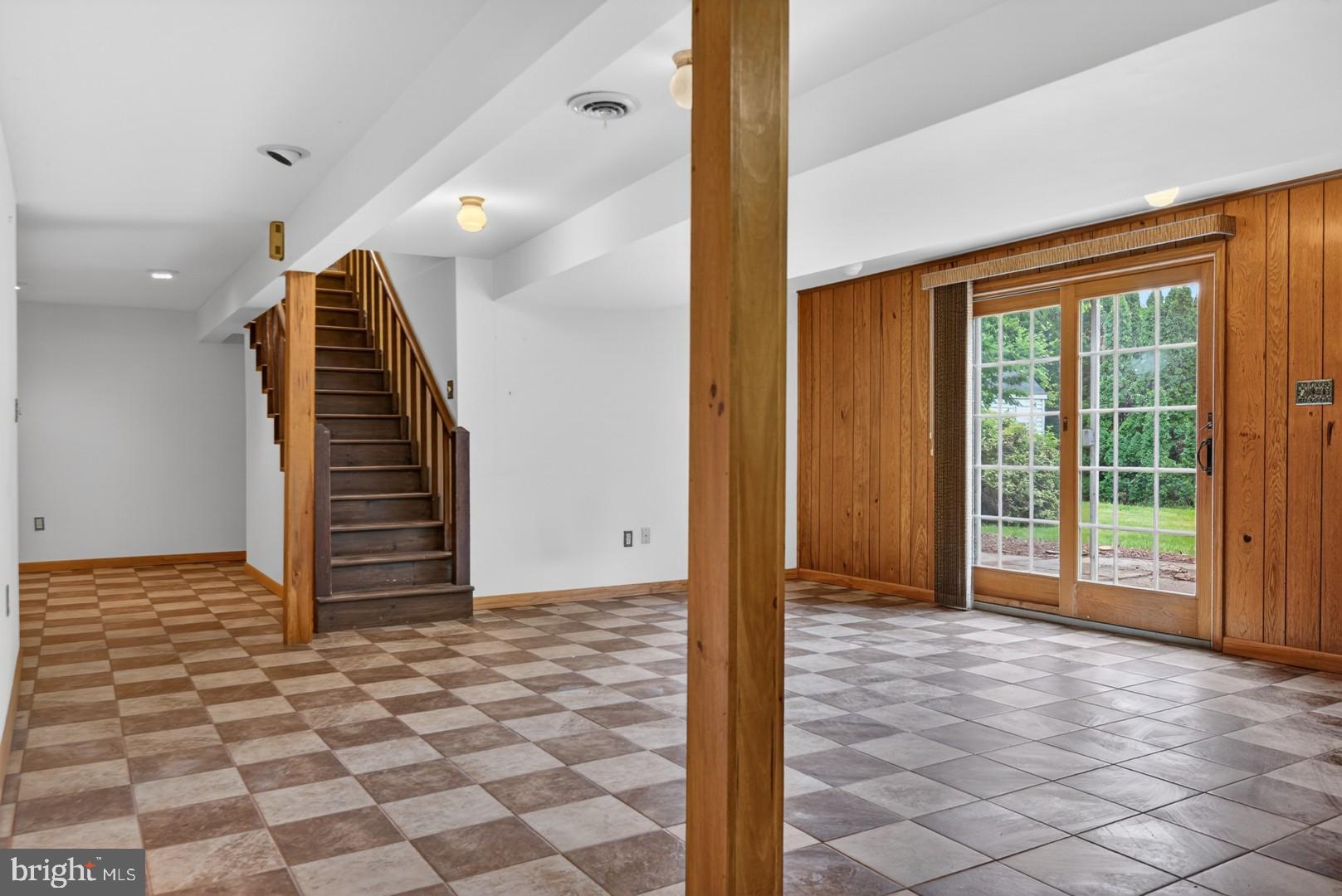 INDIAN CREEK - Residential