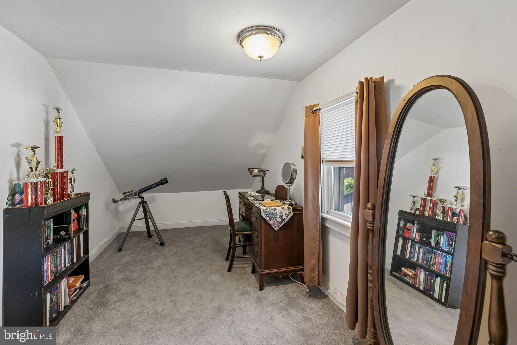 FOX CHASE - Residential