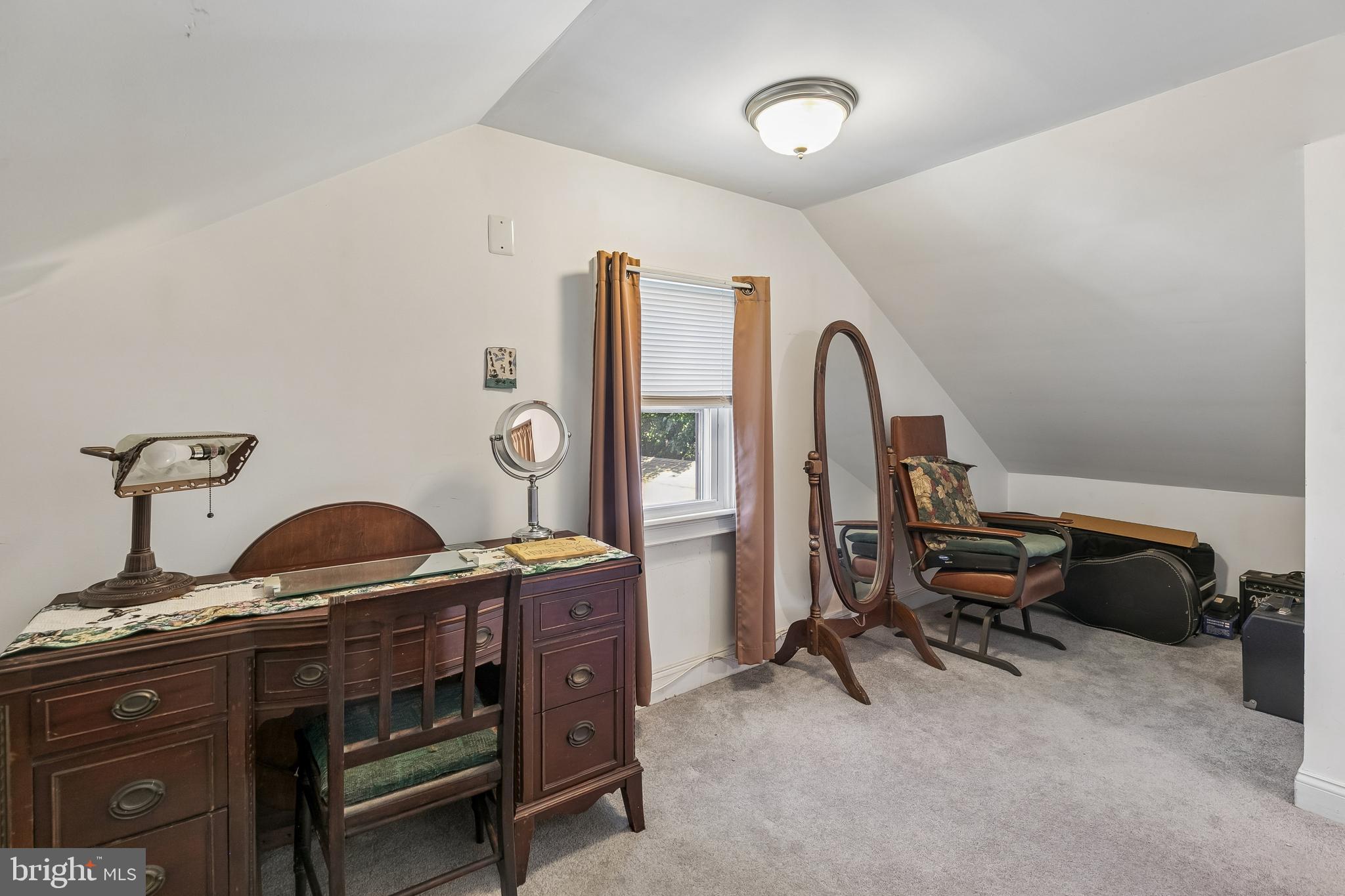 FOX CHASE - Residential