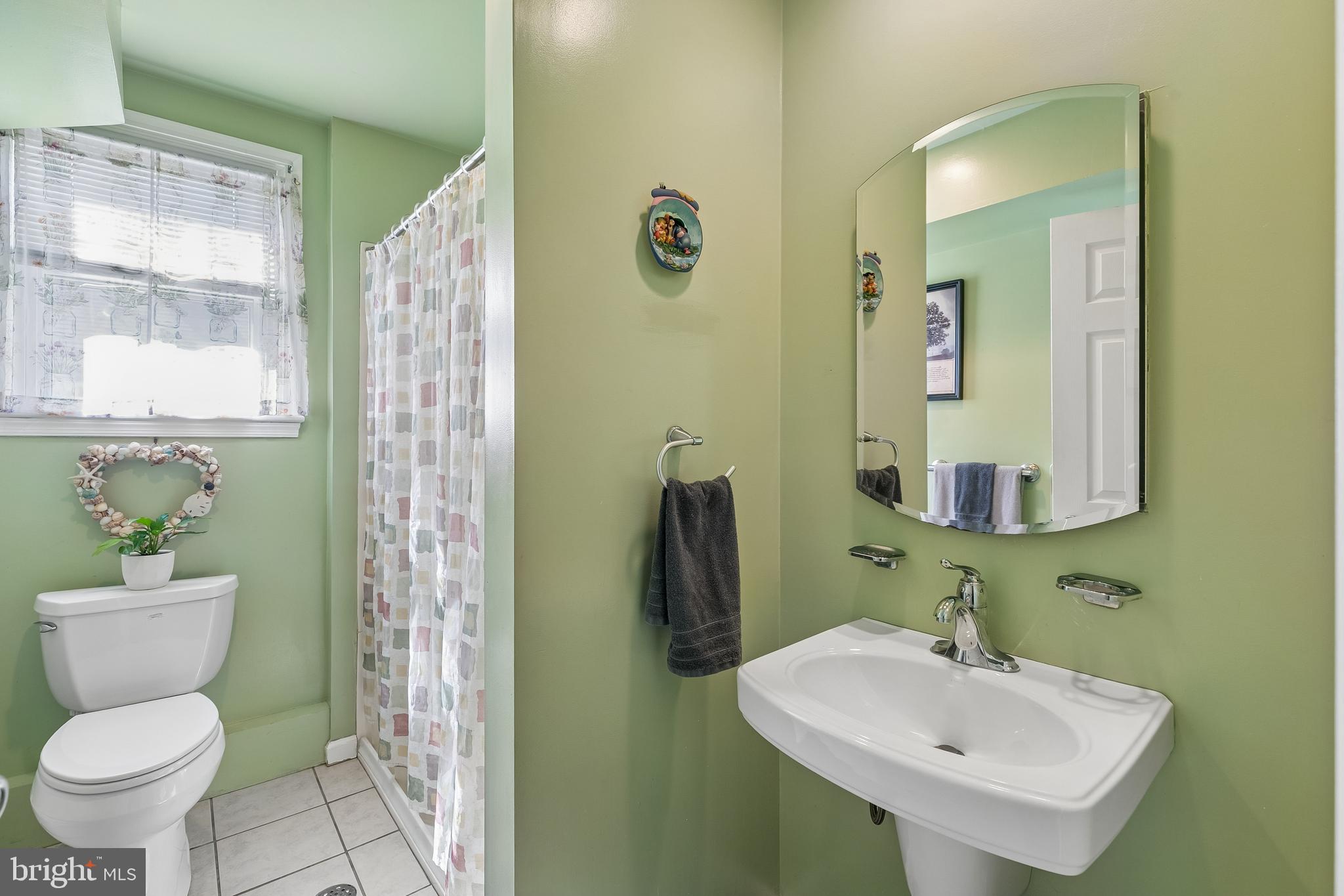FOX CHASE - Residential