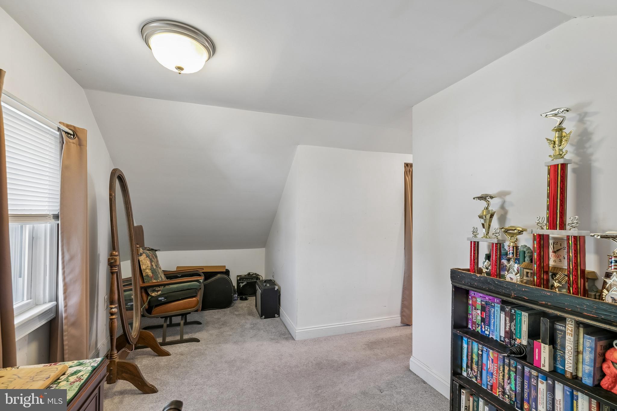 FOX CHASE - Residential