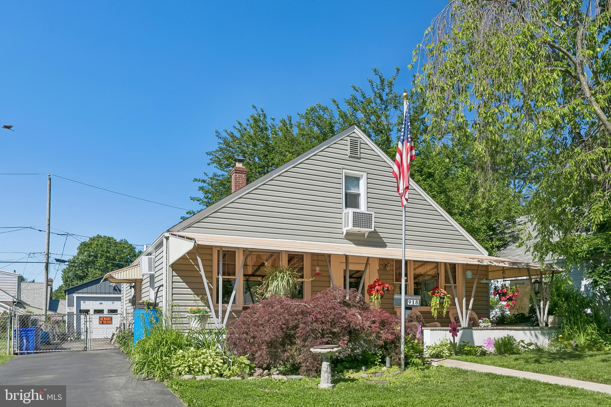 FOX CHASE - Residential