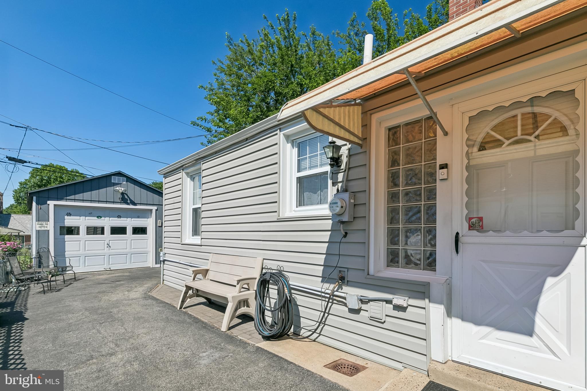 FOX CHASE - Residential