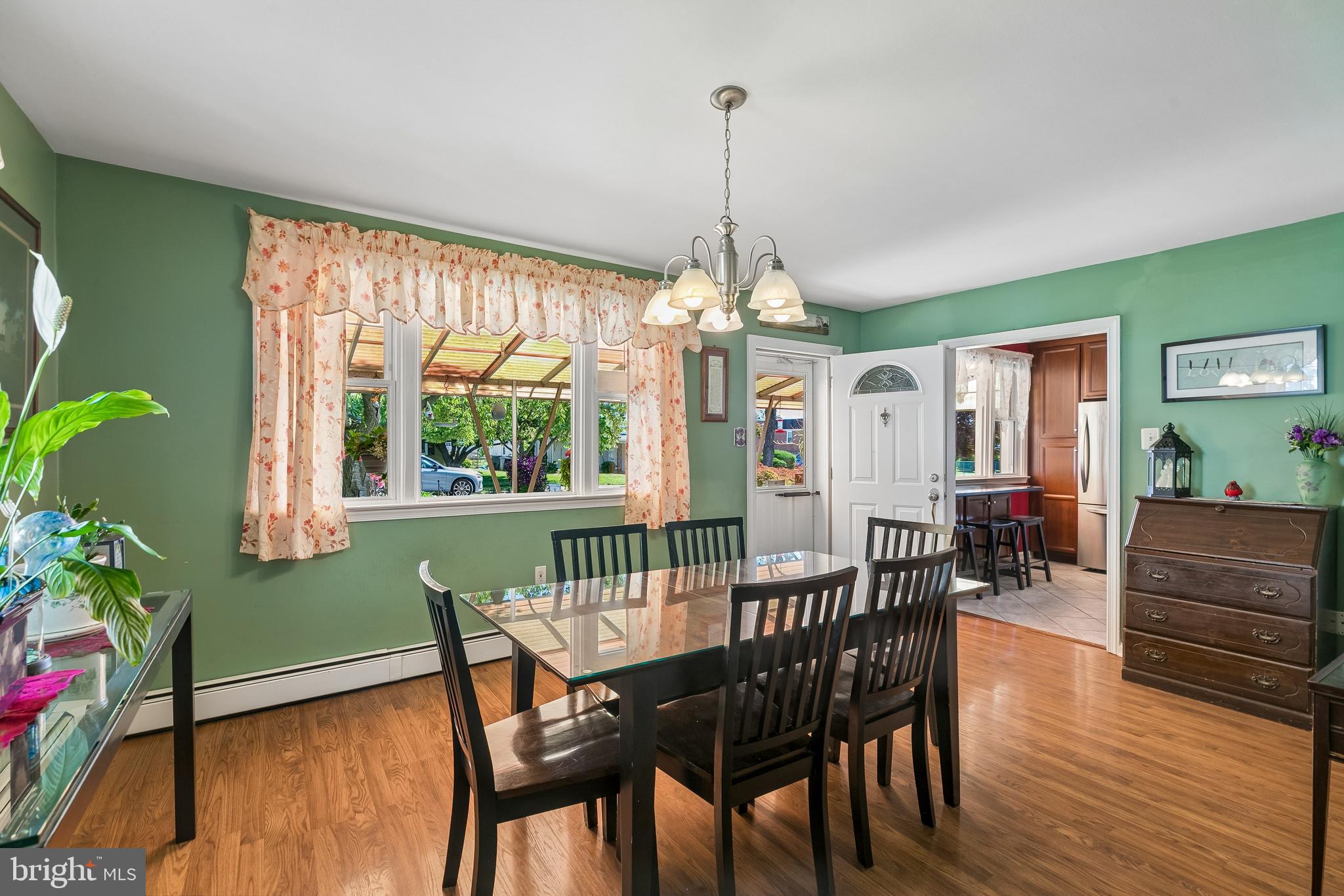 FOX CHASE - Residential
