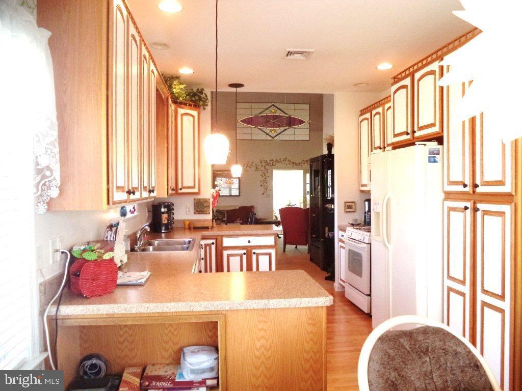 SPRING MEADOWS - Residential