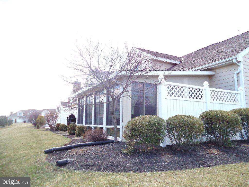 SPRING MEADOWS - Residential