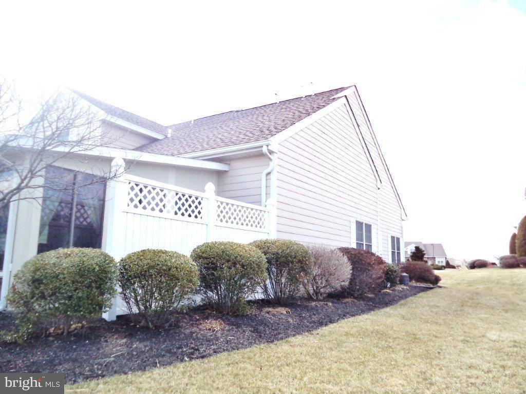 SPRING MEADOWS - Residential