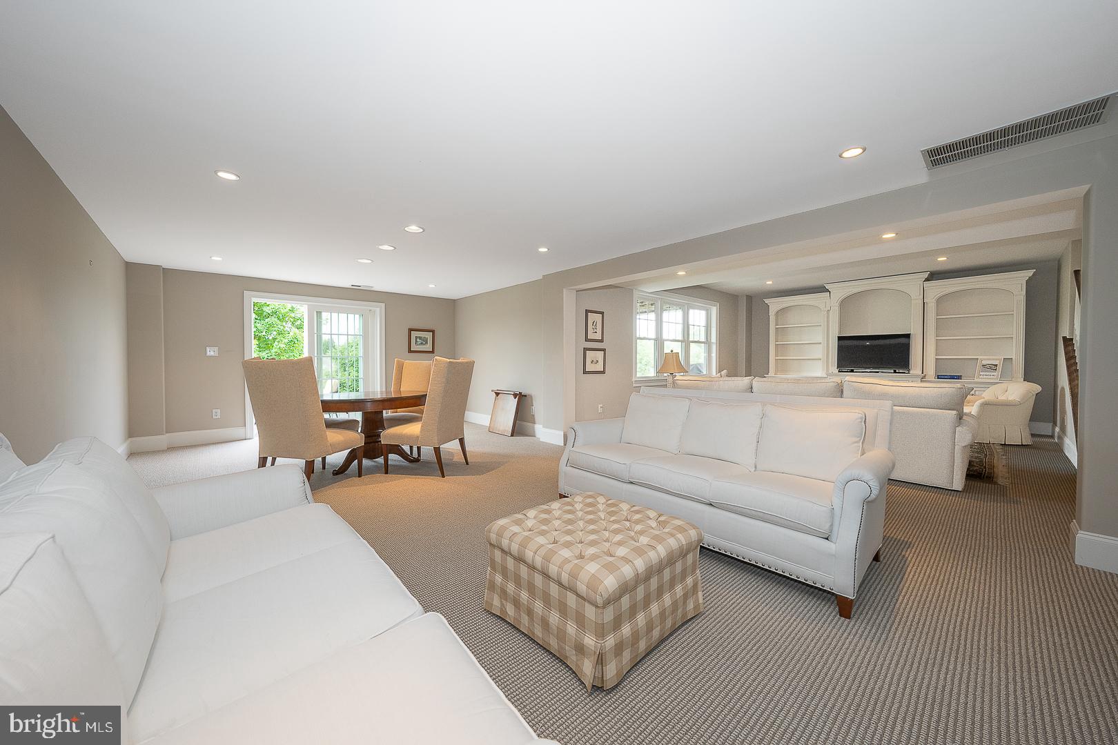 CHAPEL HILL - Residential