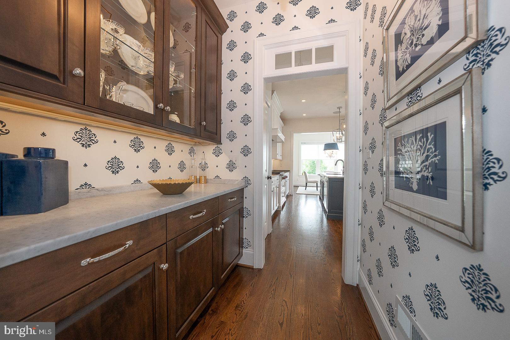 CHAPEL HILL - Residential