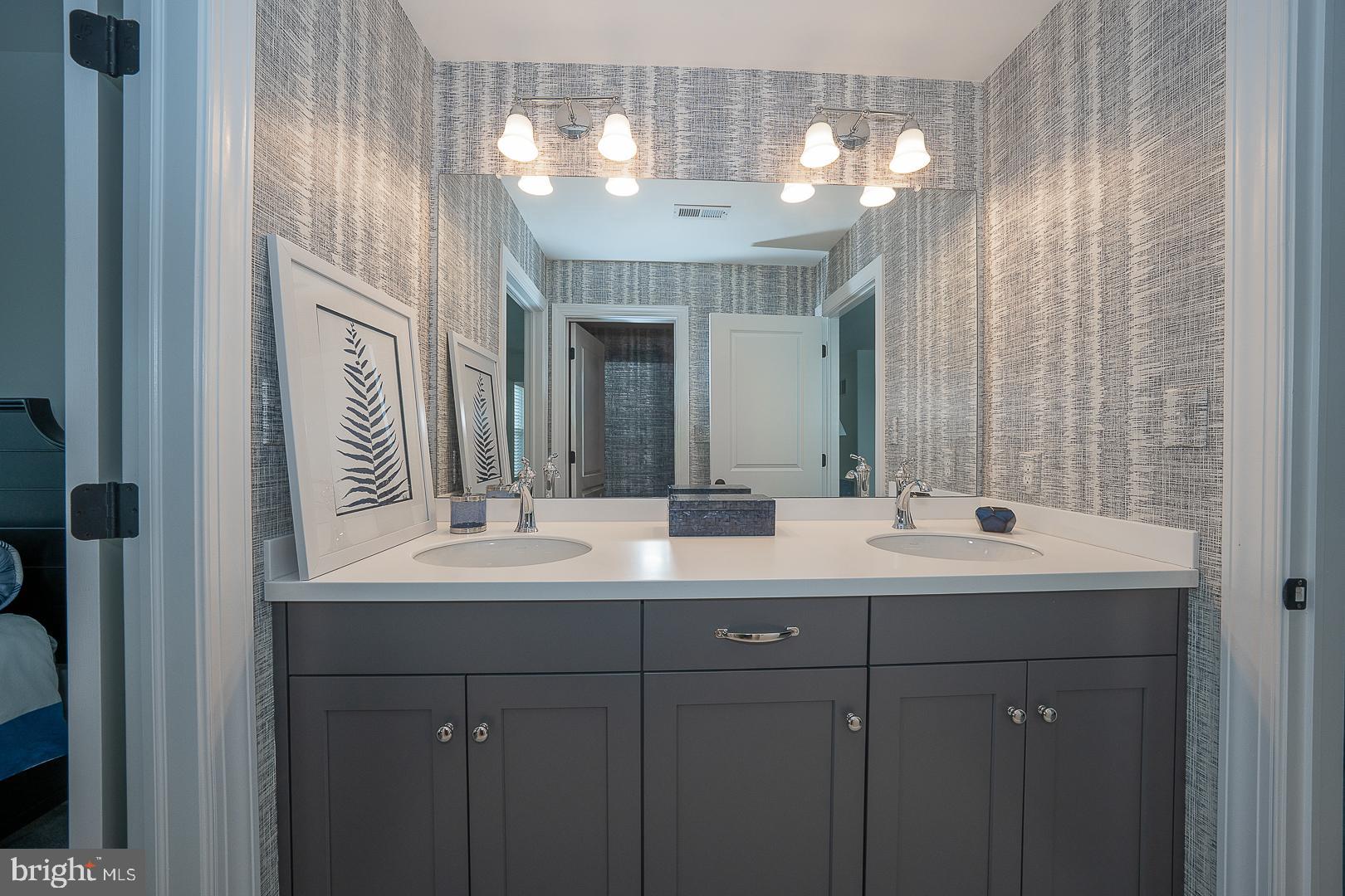 CHAPEL HILL - Residential