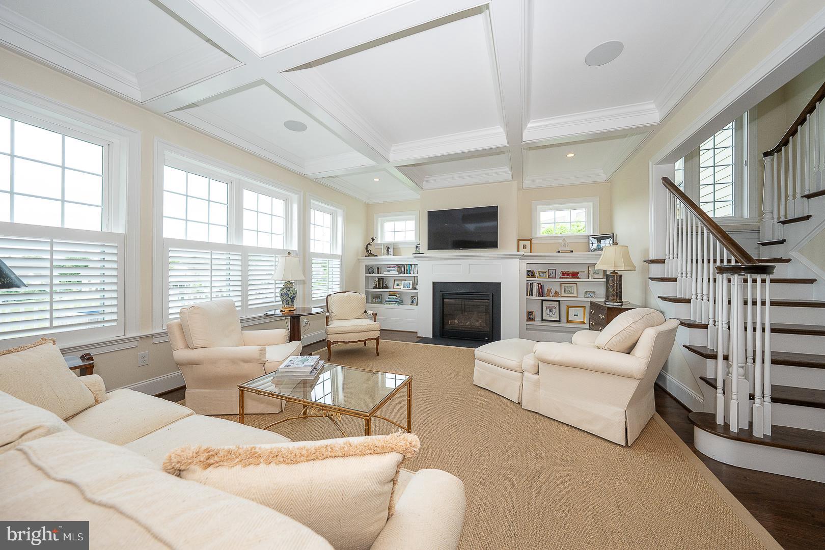 CHAPEL HILL - Residential