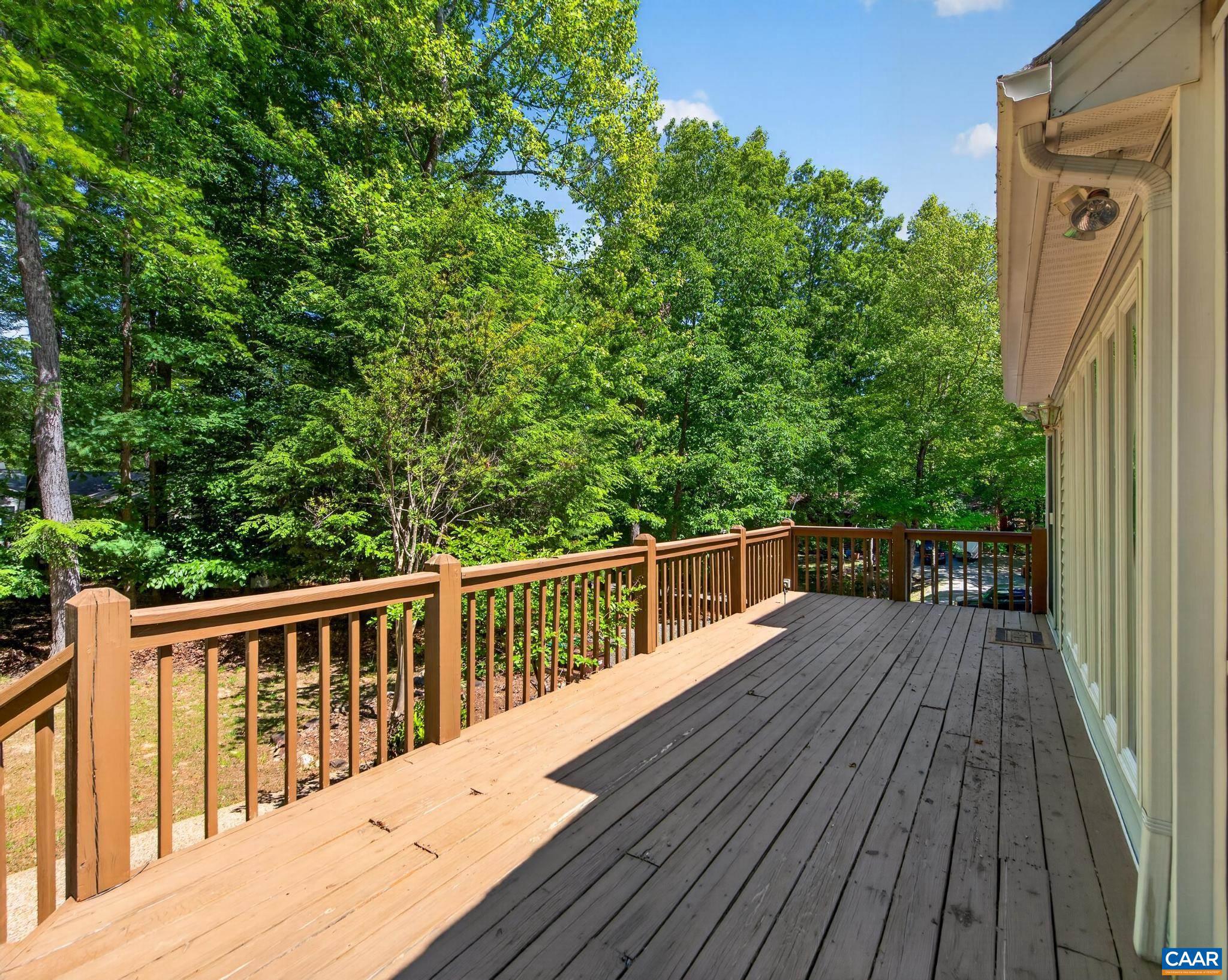 LAKE MONTICELLO - Residential
