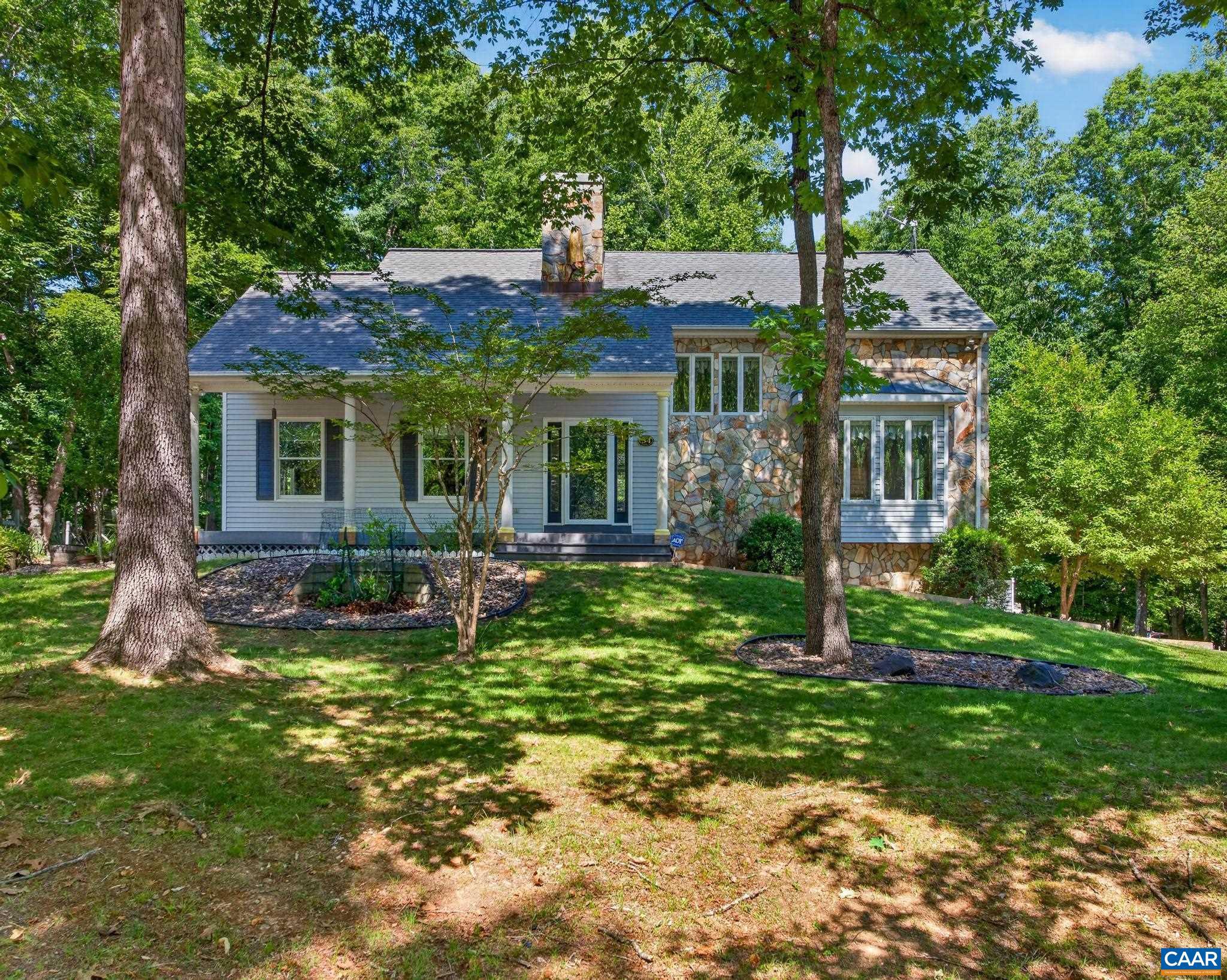 LAKE MONTICELLO - Residential