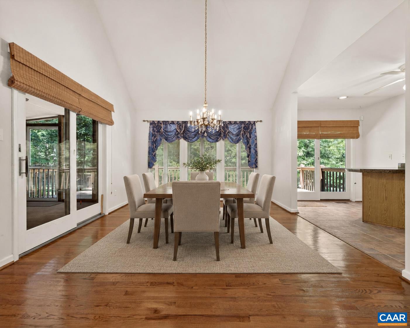 LAKE MONTICELLO - Residential