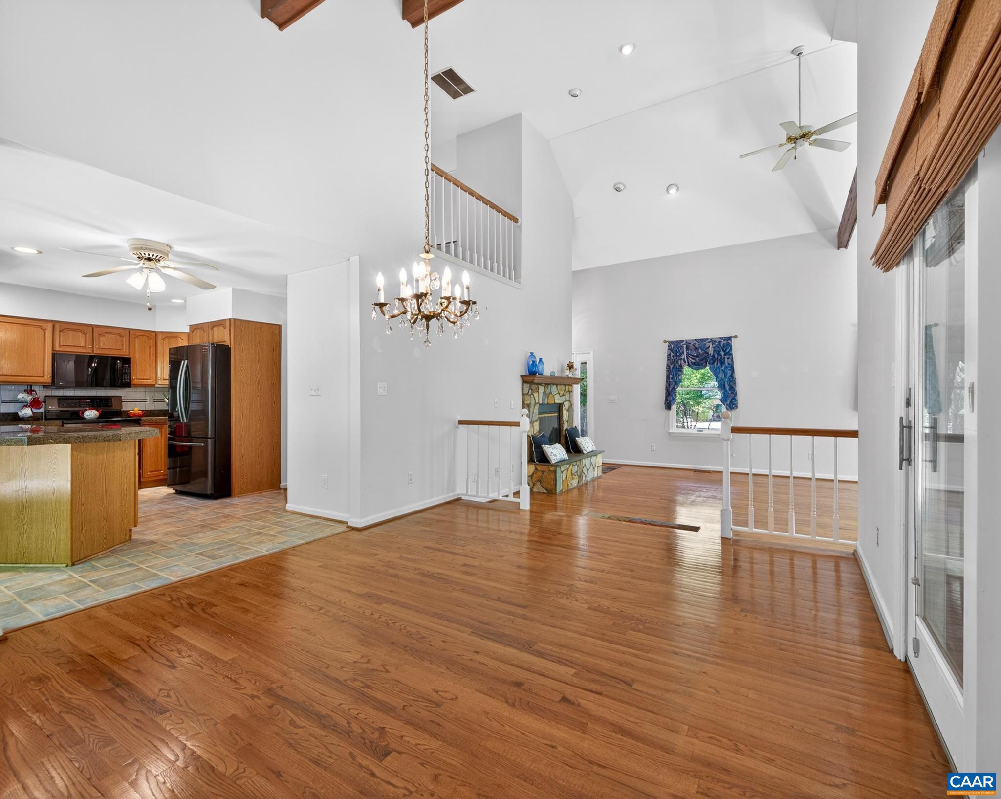 LAKE MONTICELLO - Residential