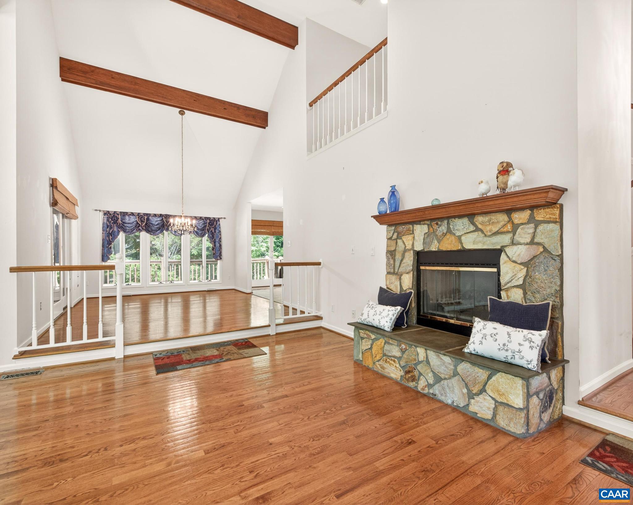 LAKE MONTICELLO - Residential