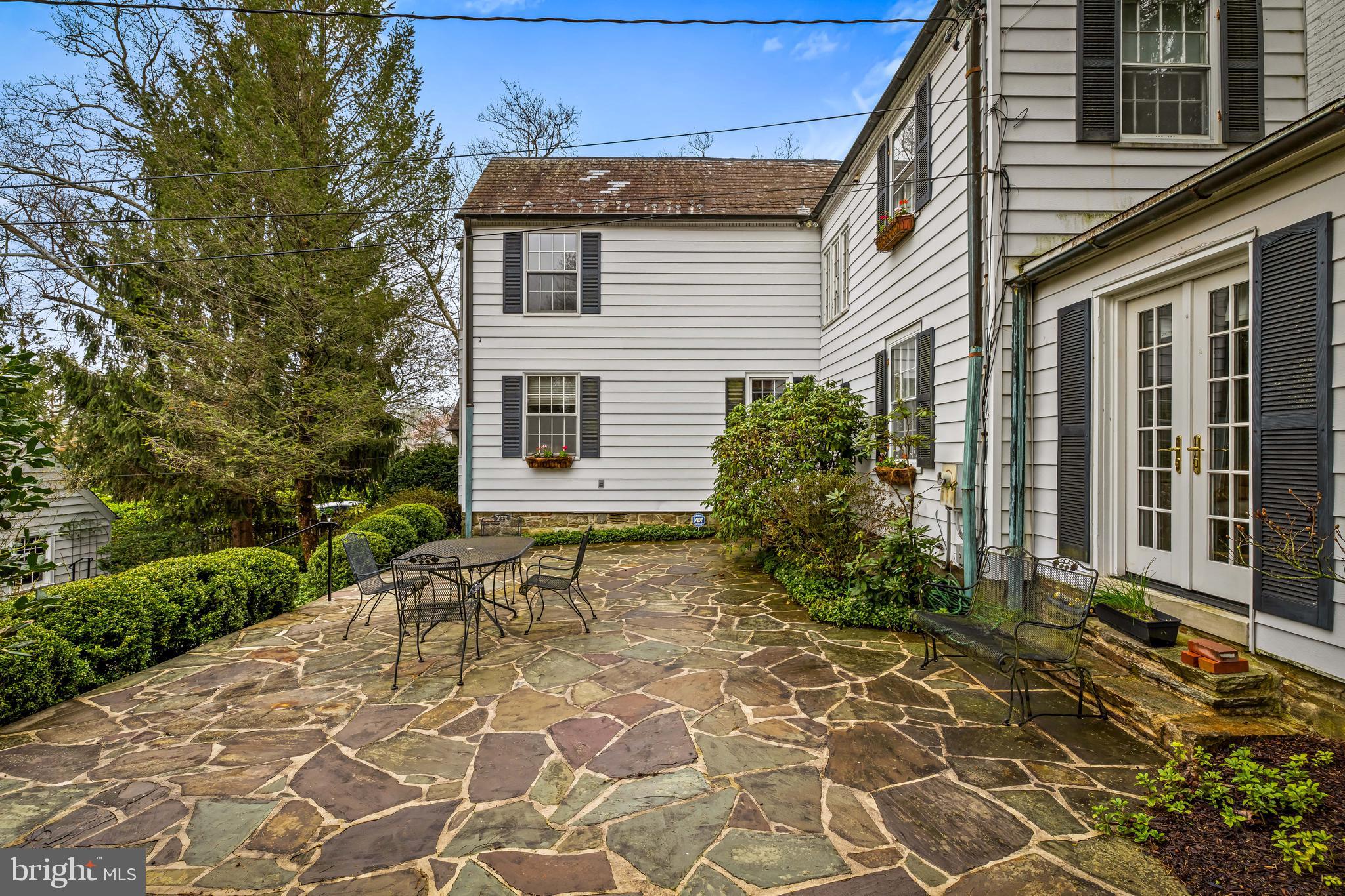 HOMELAND HISTORIC DISTRICT - Residential