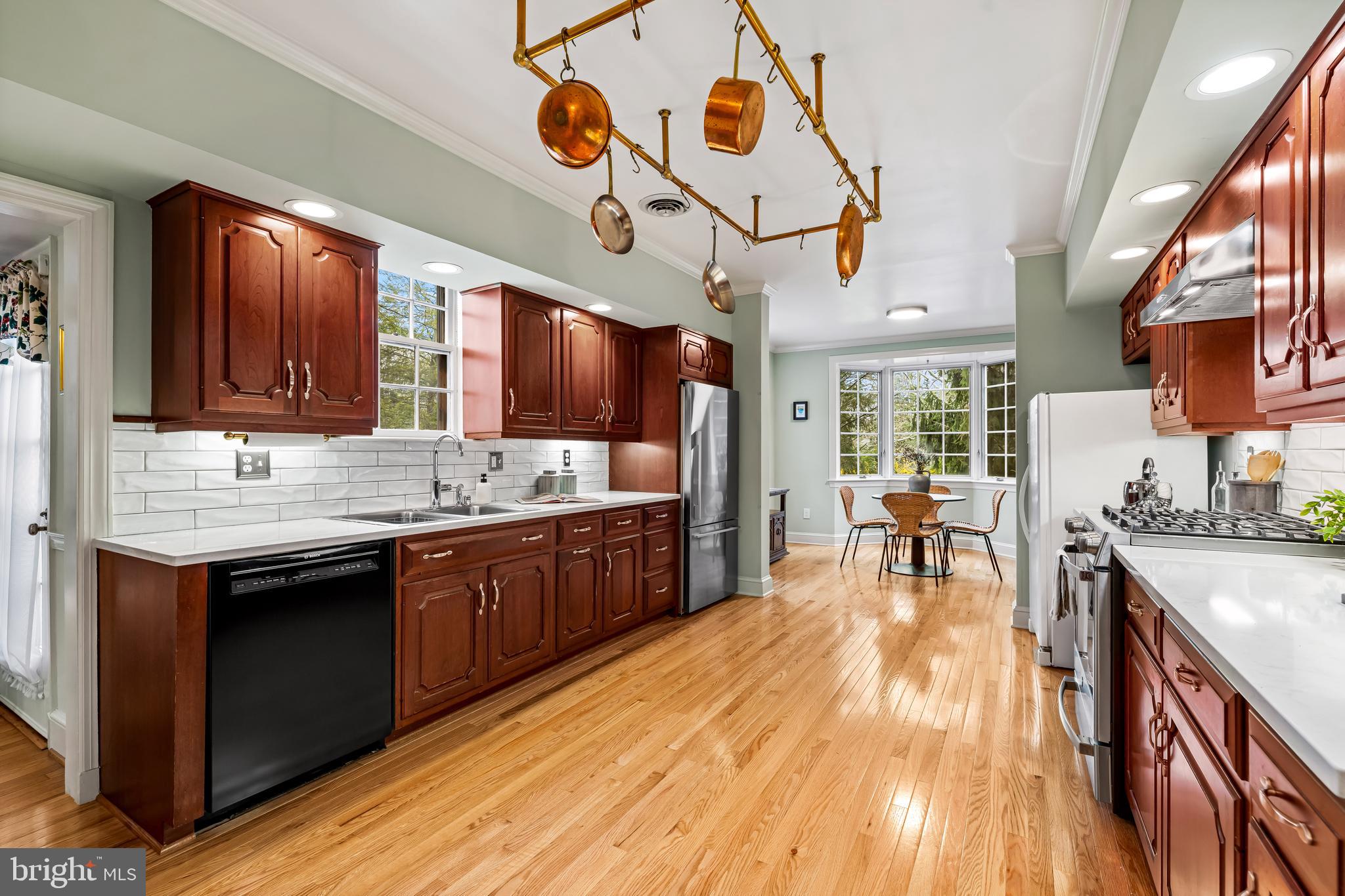 HOMELAND HISTORIC DISTRICT - Residential
