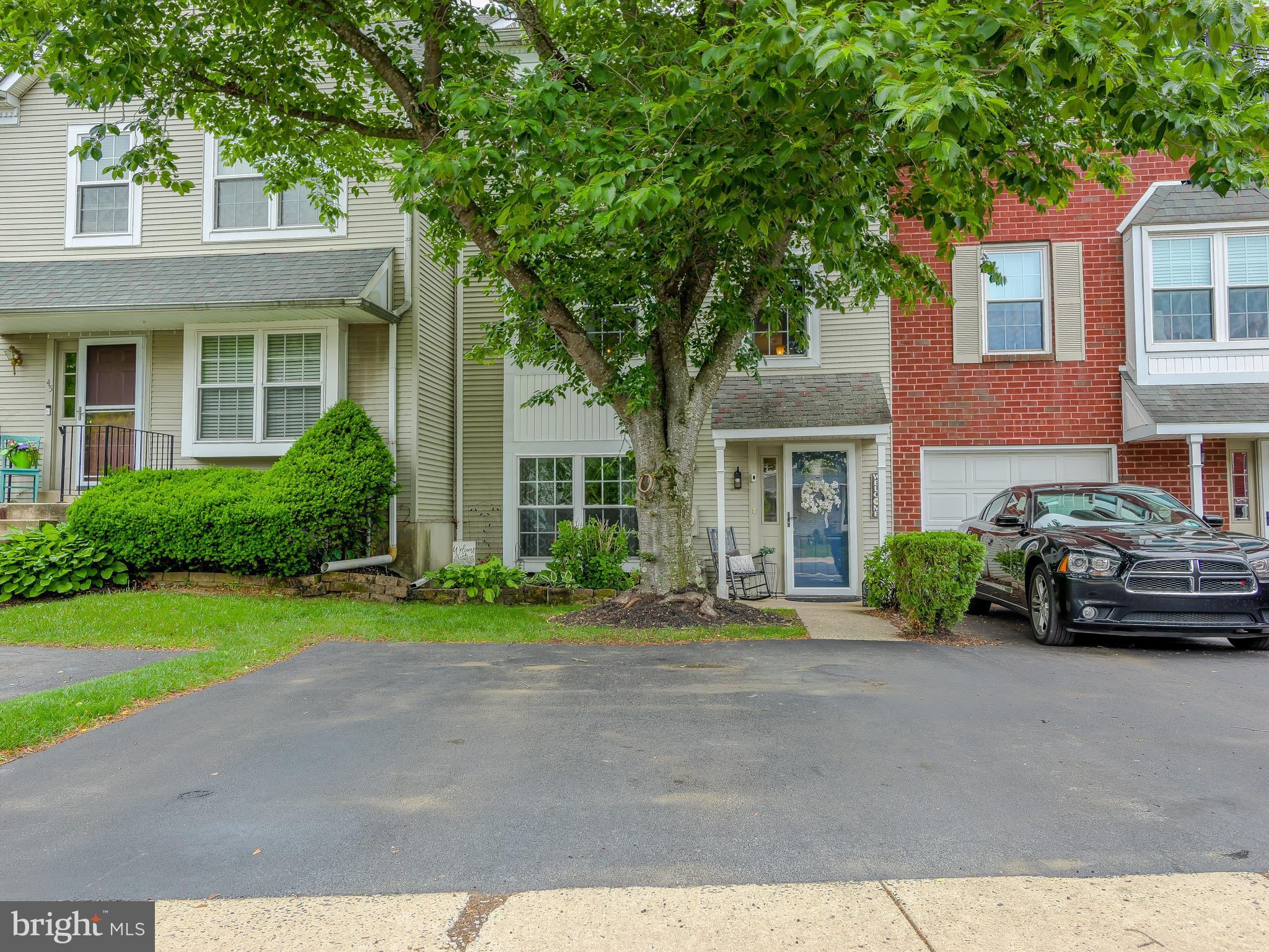 Welcome to this charming and beautifully updated townhome in the friendly community of
Concord Hills in Aston! Nestled on a quiet street, this move-in ready home offers spacious
rooms, gleaming hardwood floors, and numerous recent upgrades throughout.
Step inside to a bright and inviting living room and dining room combination, perfect for
entertaining or everyday living. The fully renovated eat-in kitchen is sure to impress with
gorgeous granite countertops, tile backsplash, gas cooking, and brand-new stainless steel
appliances. Glass doors lead to the private balcony featuring low-maintenance decking —
the perfect spot to relax outdoors.
Upstairs, you will find the spacious primary bedroom complete with a walk-in closet. An additional generously sized bedroom and hall bathroom with tub/shower complete the
upper level.
The lower level offers exceptional flexibility with a third bedroom or cozy family room, along
with a laundry/utility room and an additional bathroom.
Recent updates include a newly installed HVAC system, water heater, replacement windows and
doors, gutters with gutter guards, new driveway, and new washer, dryer, refrigerator, stove,
microwave, and dishwasher. Fresh paint throughout and two reserved parking spaces add even
more value and convenience.
Ideally located close to shopping, schools, playgrounds, restaurants, and more, this lovely home
is ready for its next owner. Put this beautiful property on your tour today and discover everything
this wonderful home has to offer!