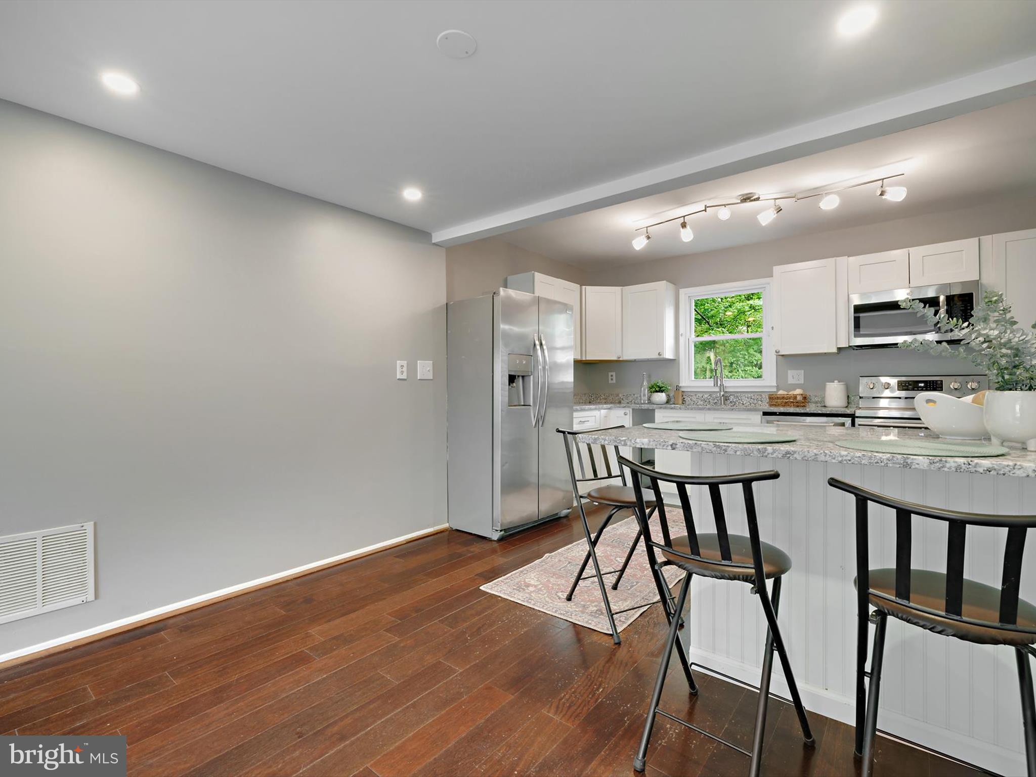 CROFTON COMMONS - Residential