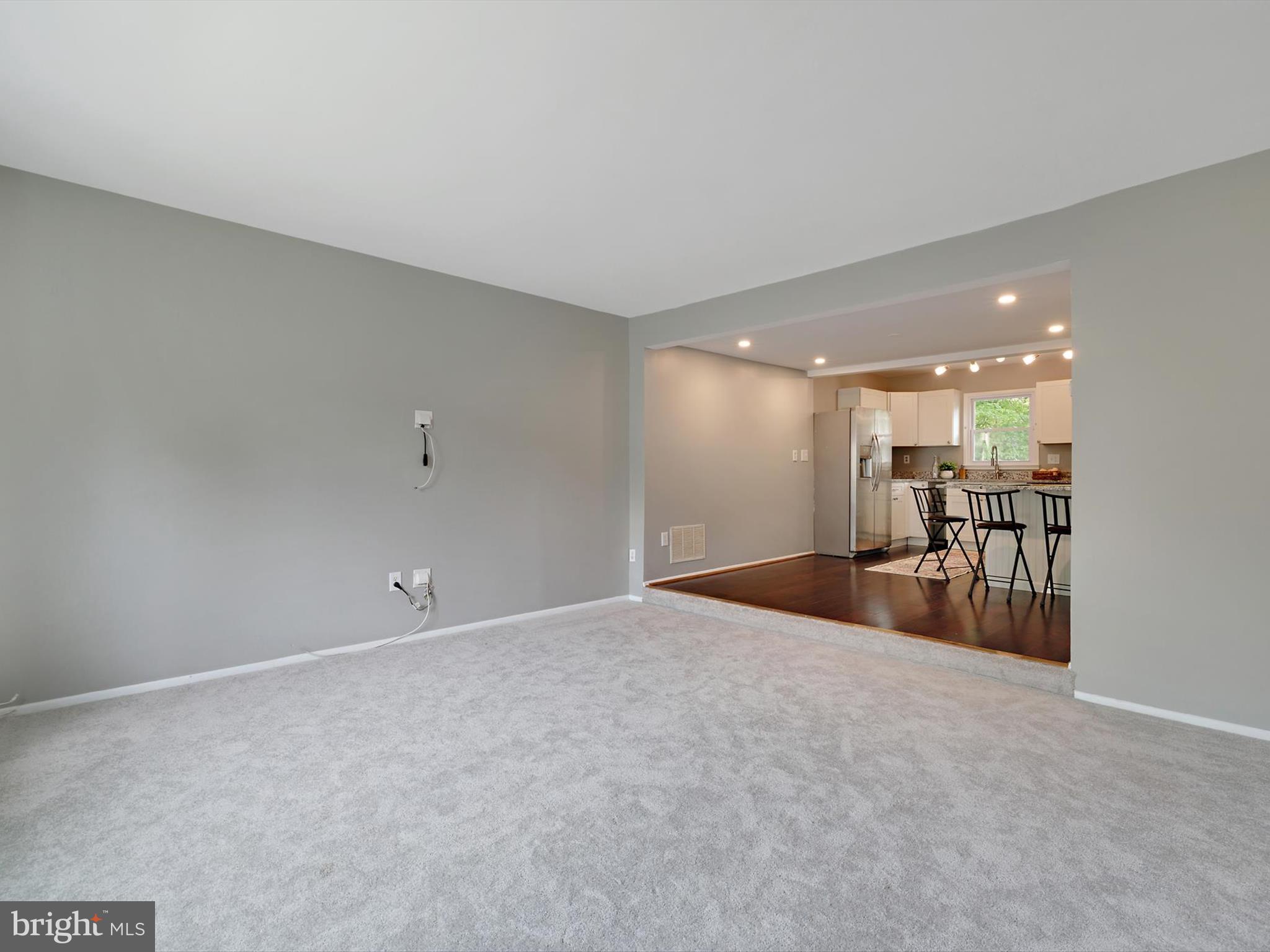 CROFTON COMMONS - Residential