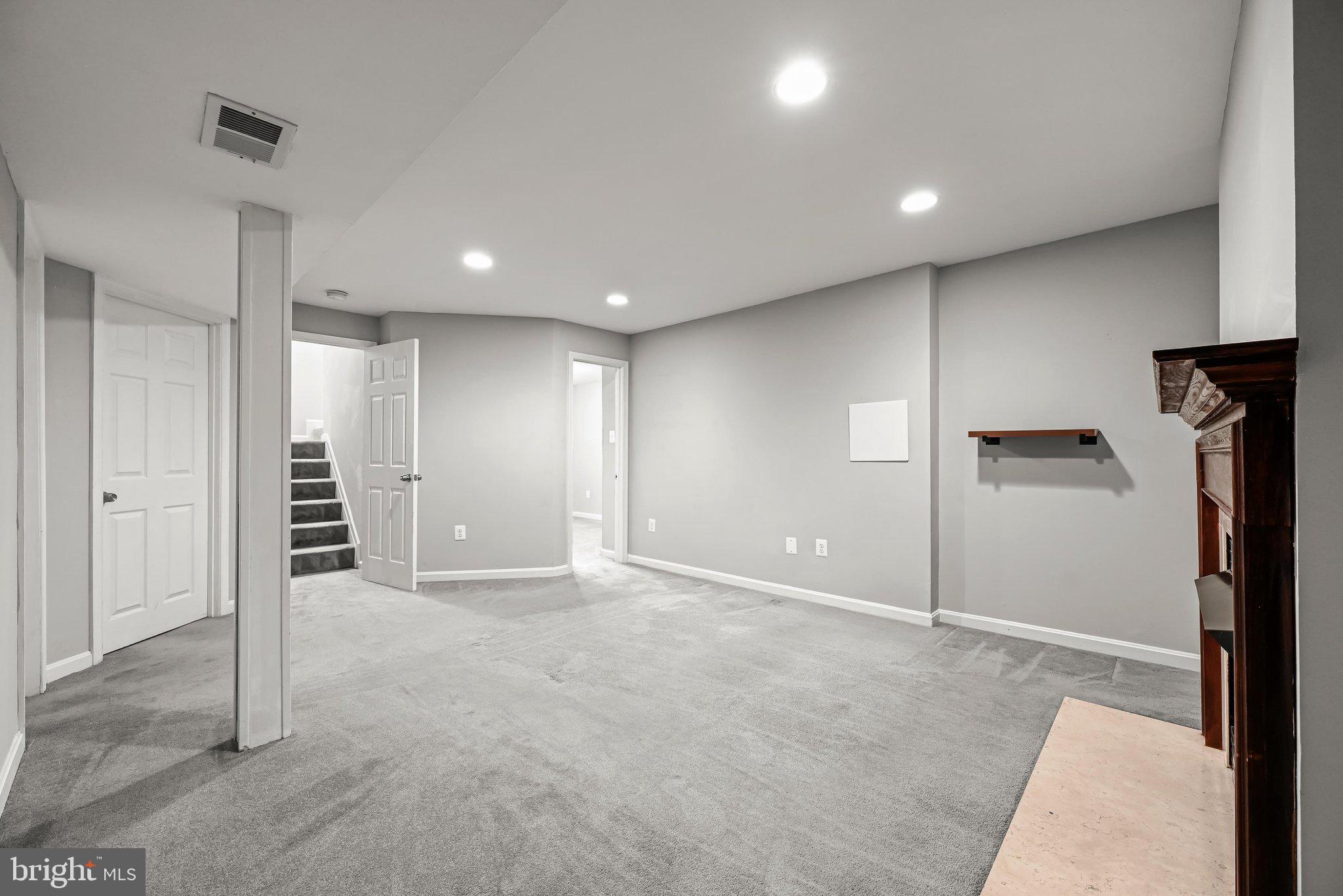 BLOOMINGDALE HEIGHTS - Residential