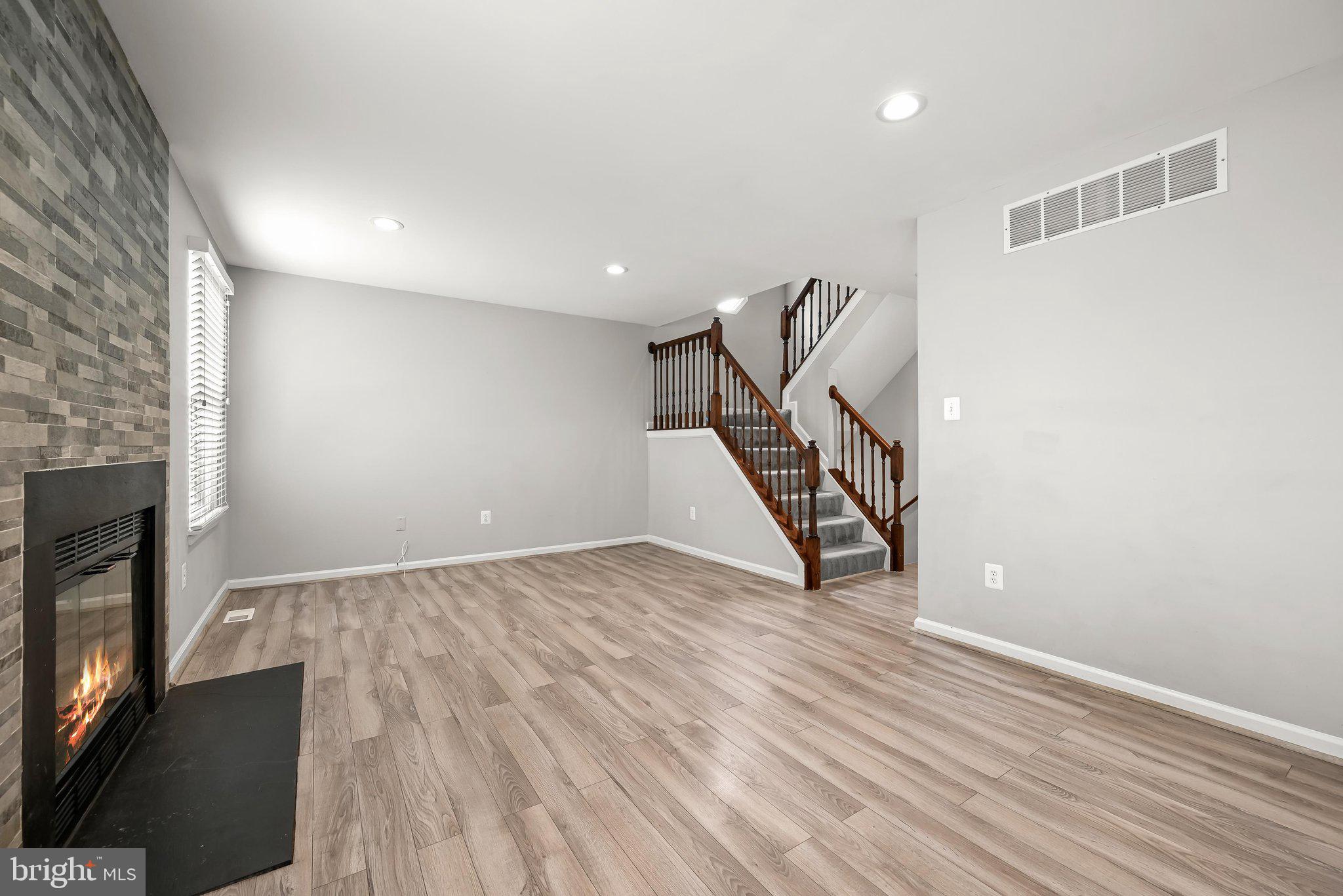 BLOOMINGDALE HEIGHTS - Residential