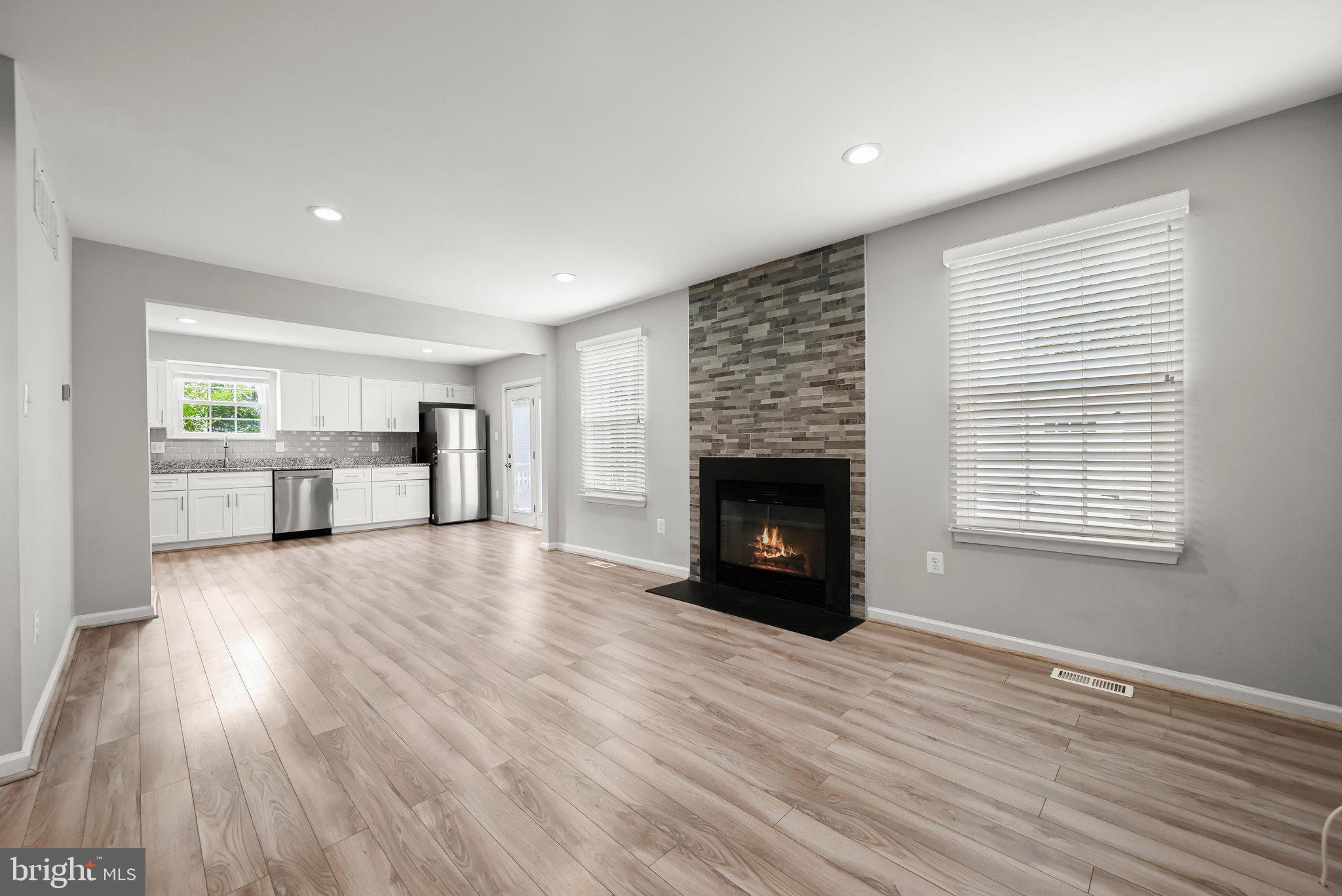 BLOOMINGDALE HEIGHTS - Residential