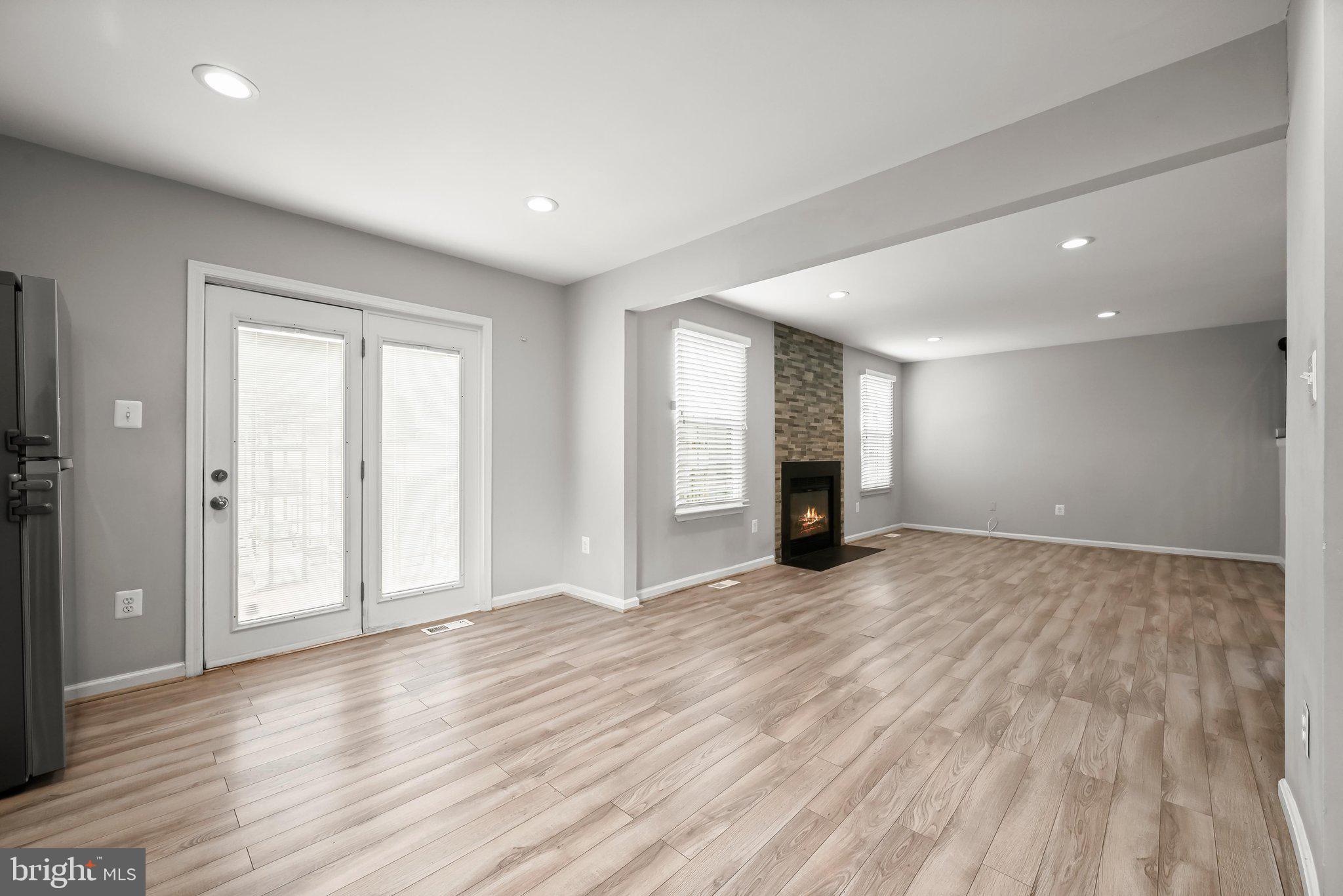 BLOOMINGDALE HEIGHTS - Residential