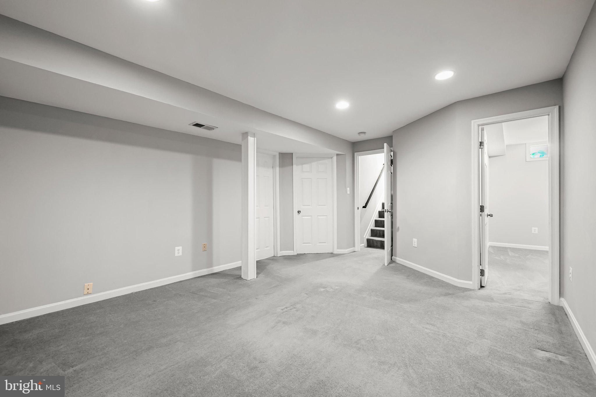 BLOOMINGDALE HEIGHTS - Residential