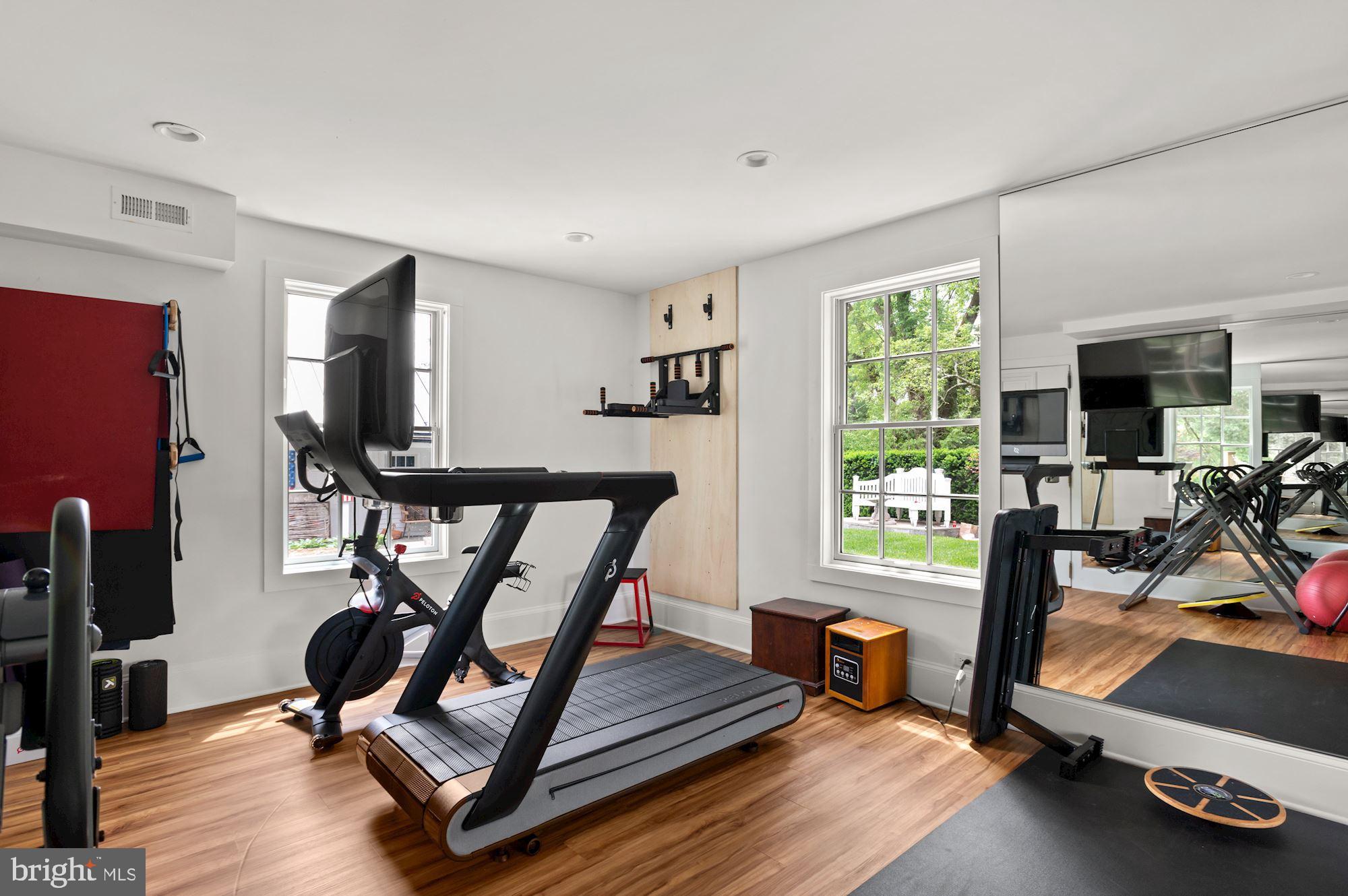LANGLEY FARMS - Residential