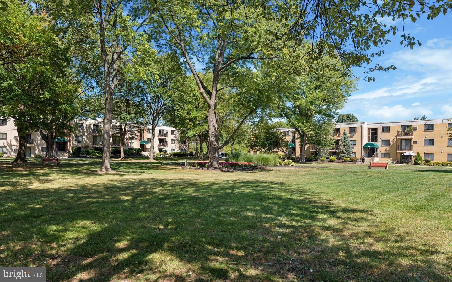 MEADOW WOOD - Residential