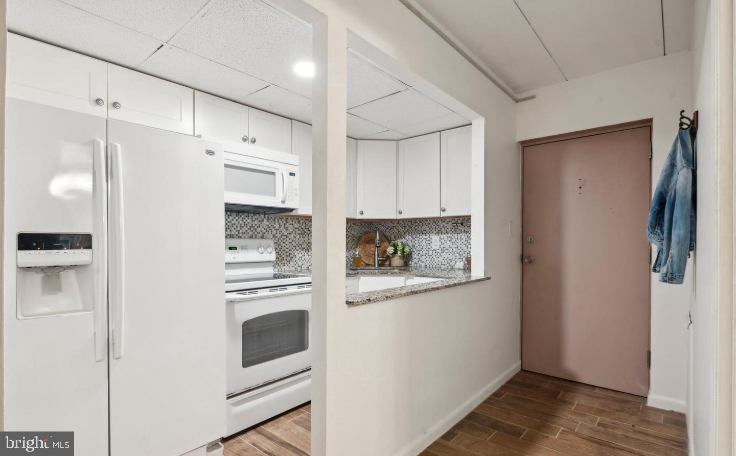 MEADOW WOOD - Residential