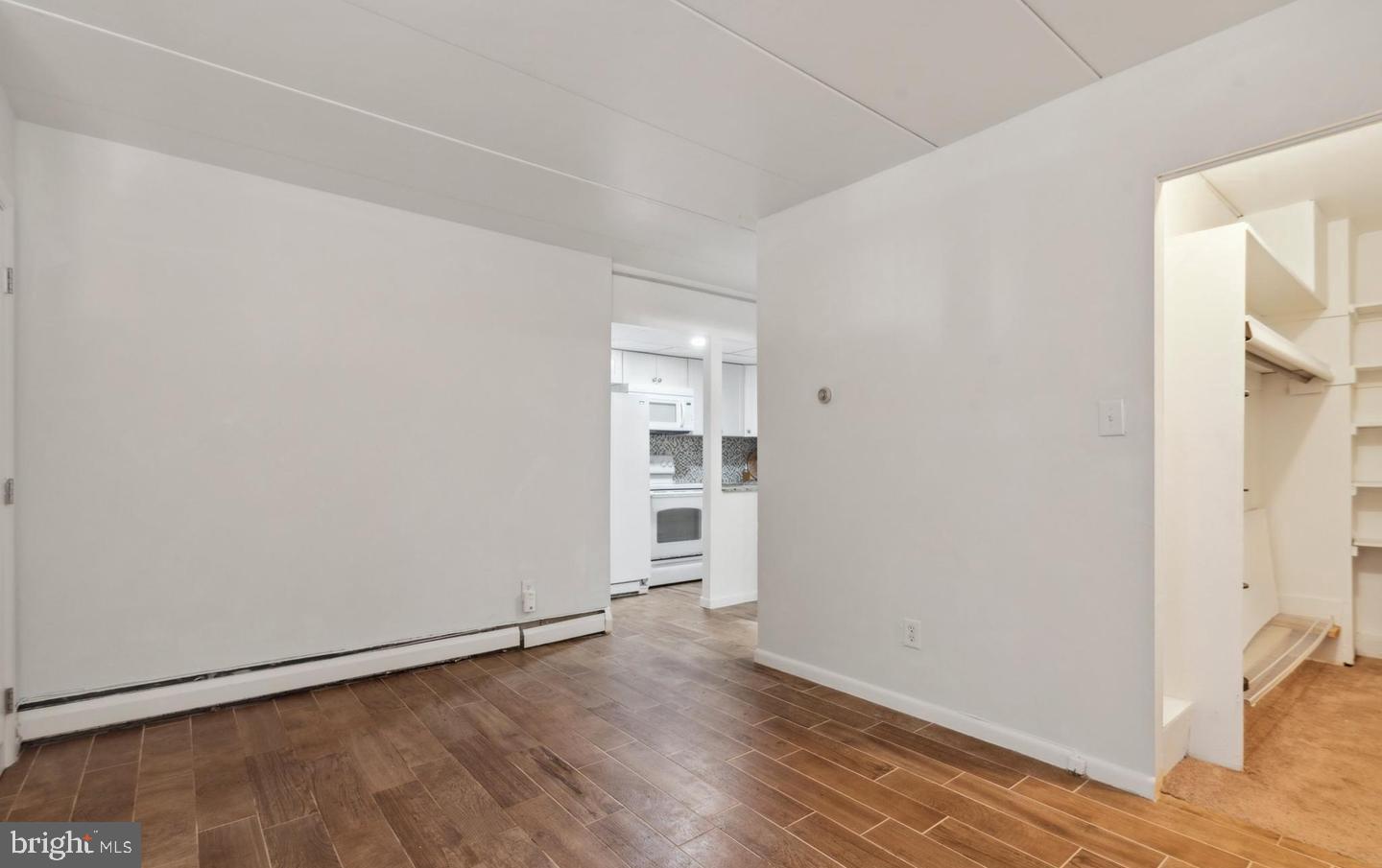 MEADOW WOOD - Residential