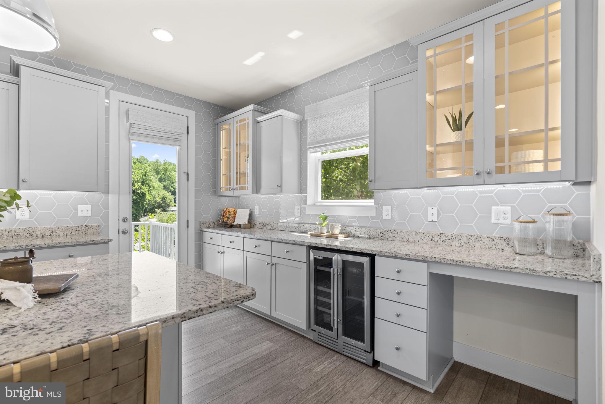 ARNOLD RIDGE - Residential