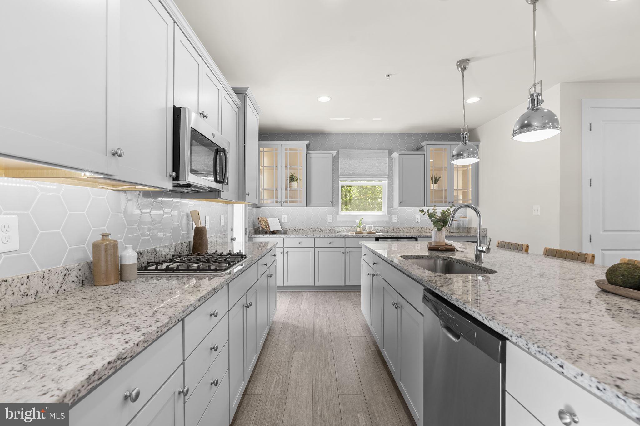 ARNOLD RIDGE - Residential