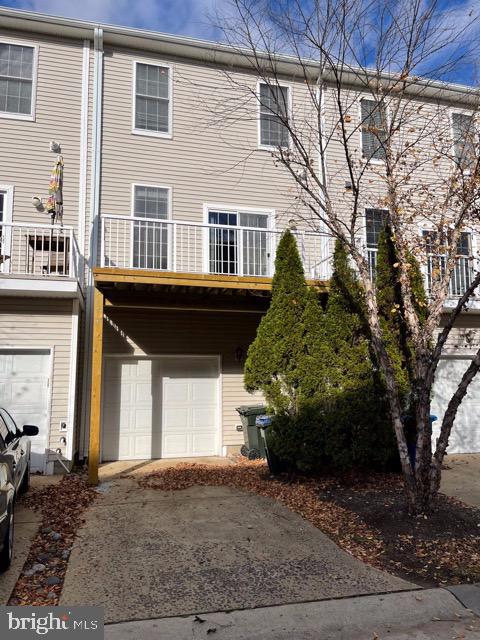 AMBERLEA AT SOUTH RIDING - Residential Lease