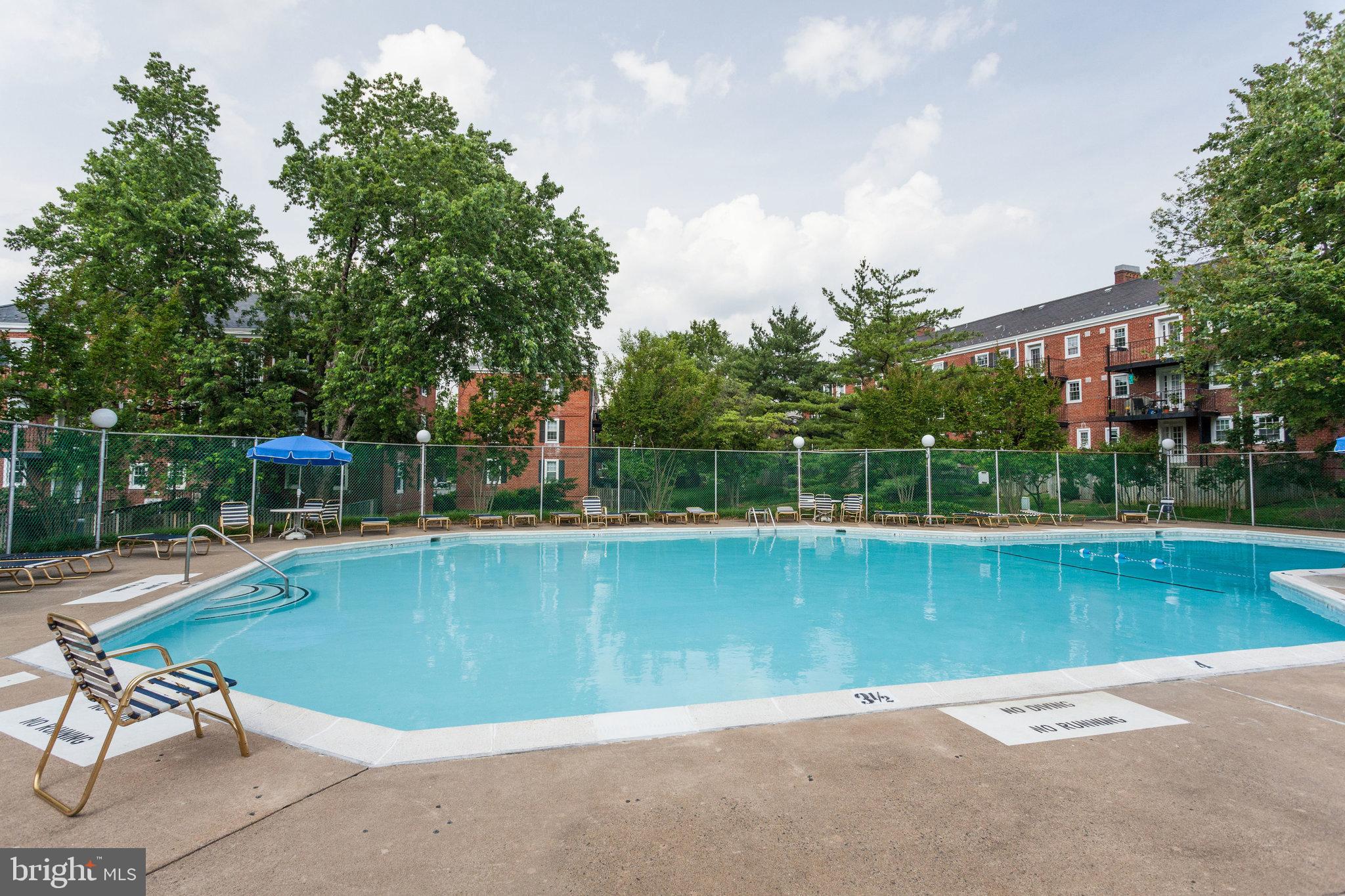 FAIRLINGTON VILLAGE - Residential